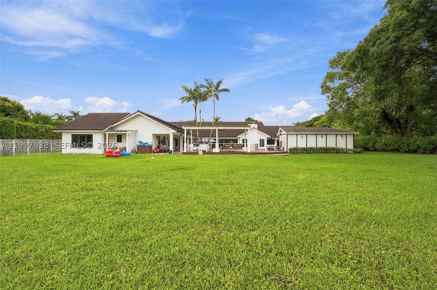 11301 SW 95th St, Miami FL 33176