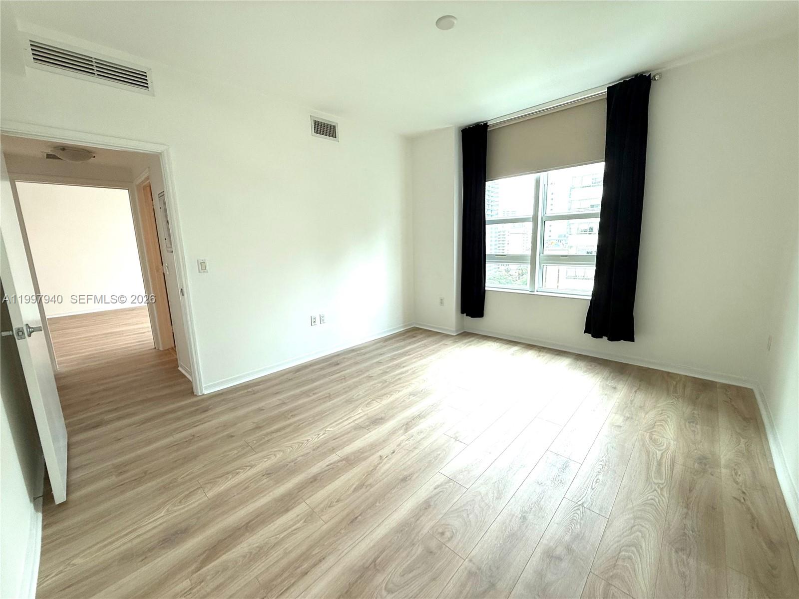 951 Brickell Ave #1103, Miami FL 33131