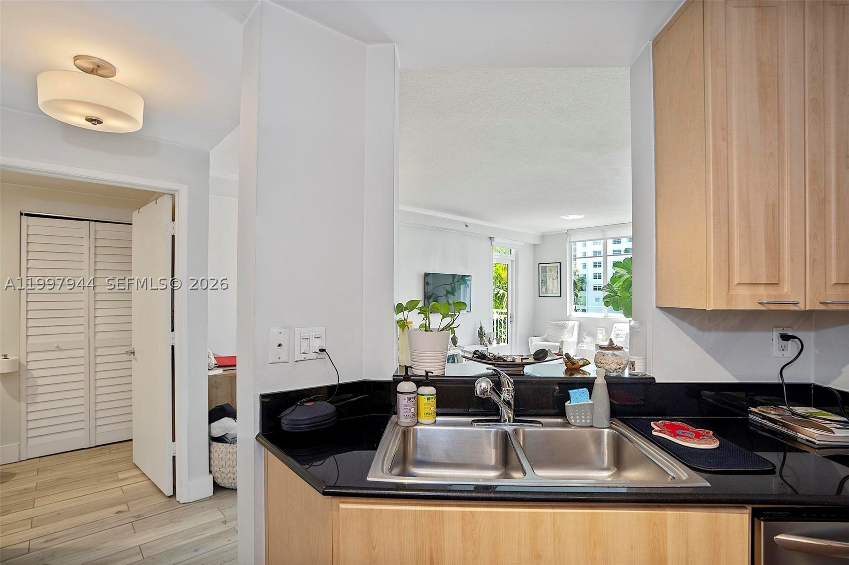 1 Century Ln #303, Miami Beach FL 33139