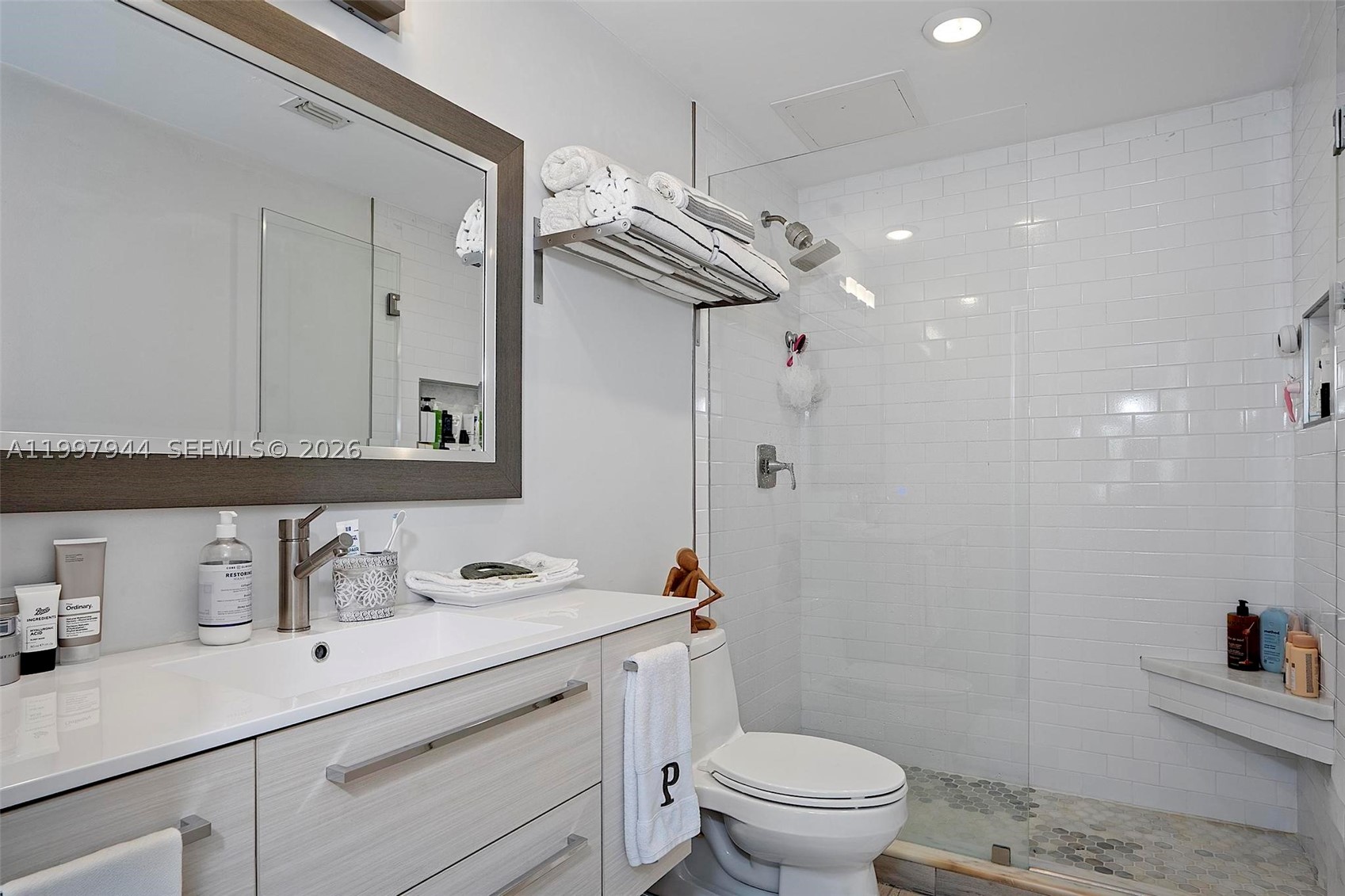 1 Century Ln #303, Miami Beach FL 33139
