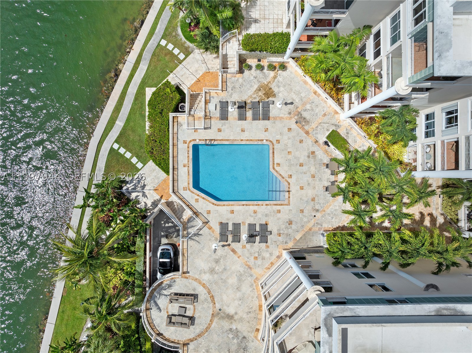 1 Century Ln #303, Miami Beach FL 33139