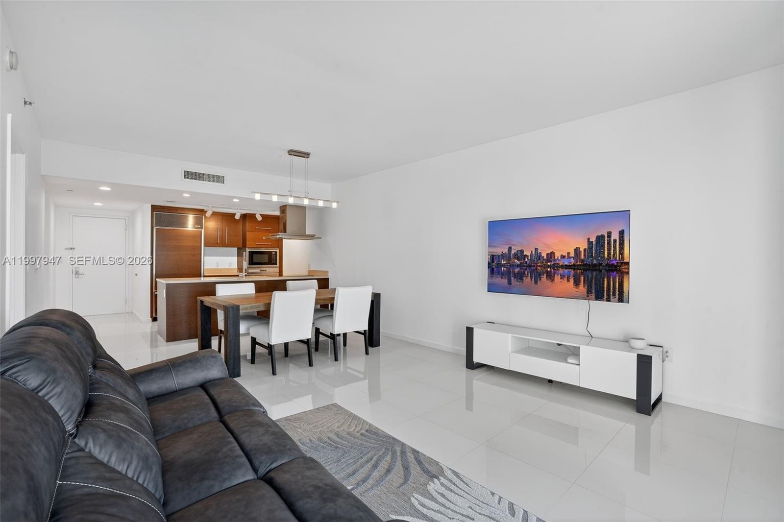 495 Brickell Ave #1007, Miami FL 33131