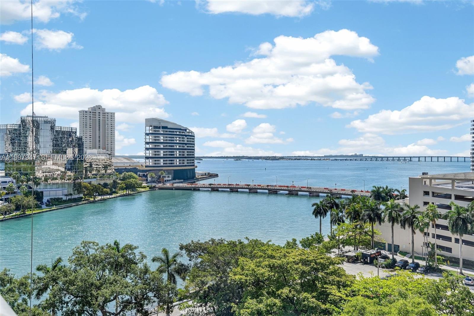 495 Brickell Ave #1007, Miami FL 33131