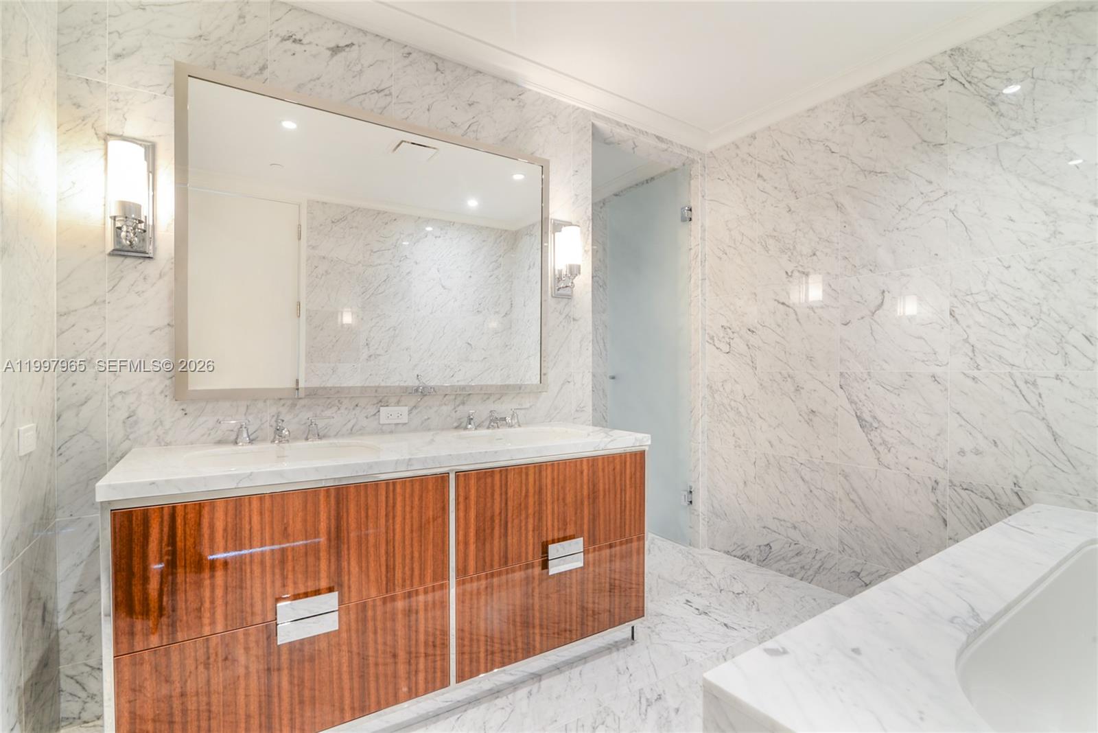 15701 Collins Ave #2302, Sunny Isles Beach FL 33160