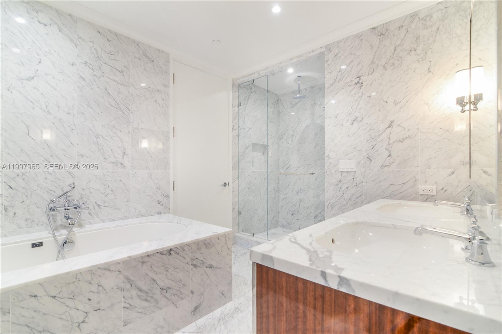 15701 Collins Ave #2302, Sunny Isles Beach FL 33160