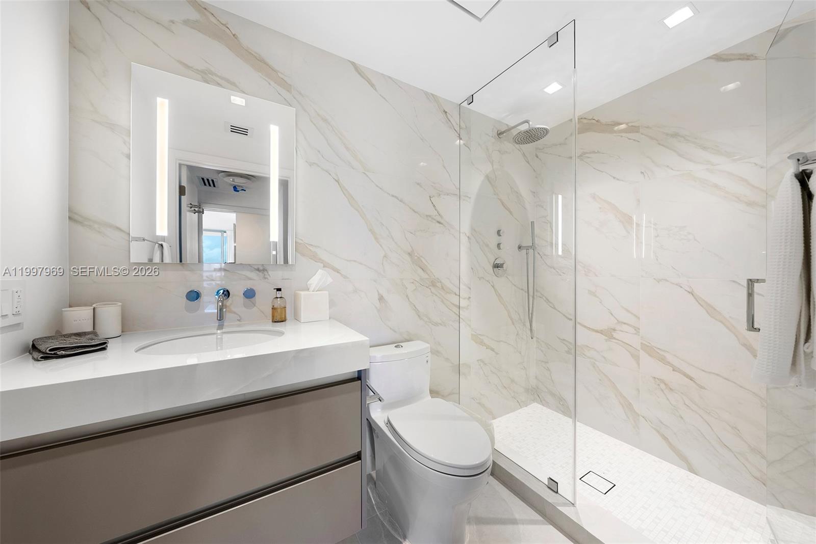 6899 Collins Ave #1908, Miami Beach FL 33141