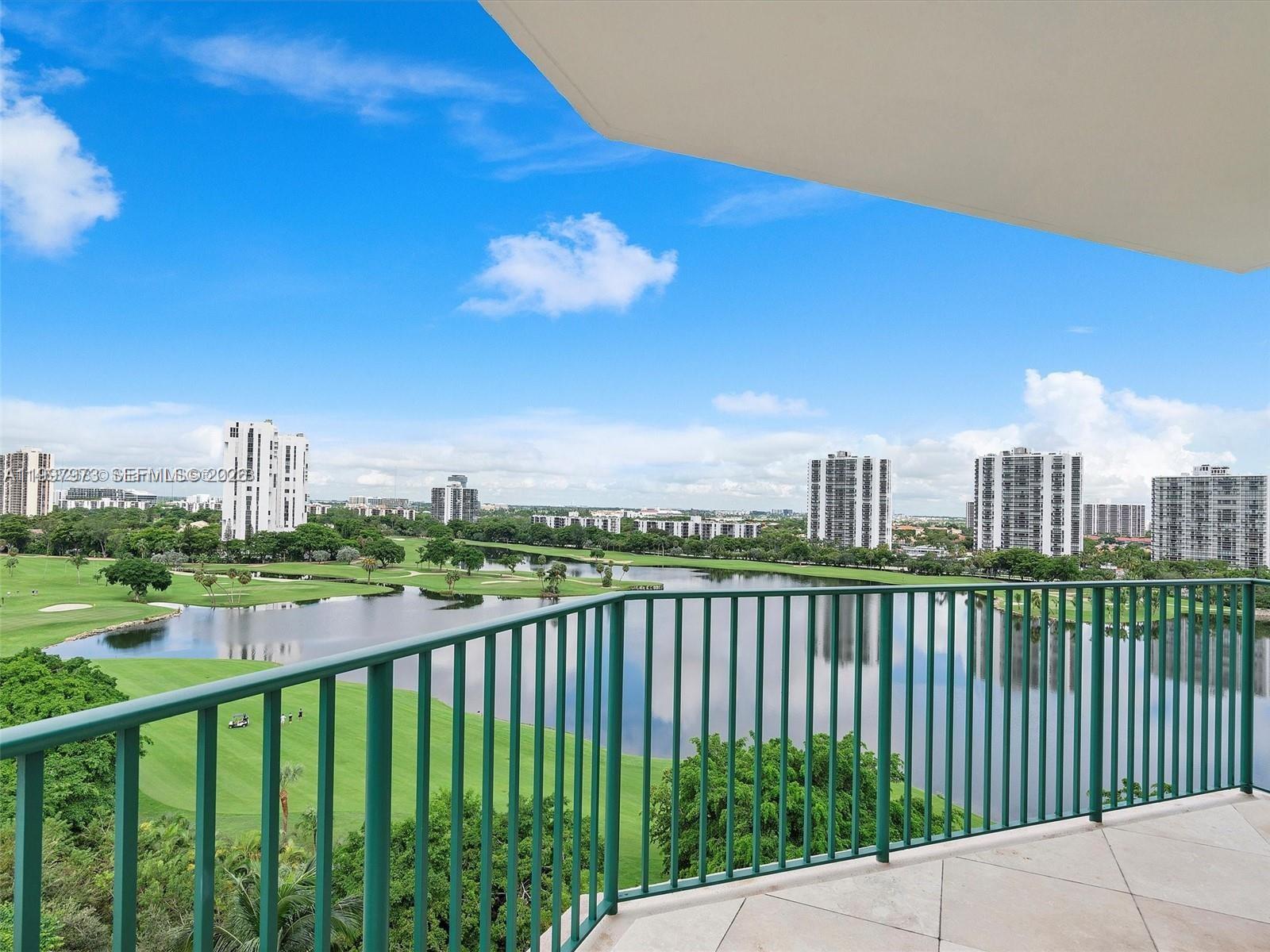 20000 E Country Club Dr #1102, Aventura FL 33180