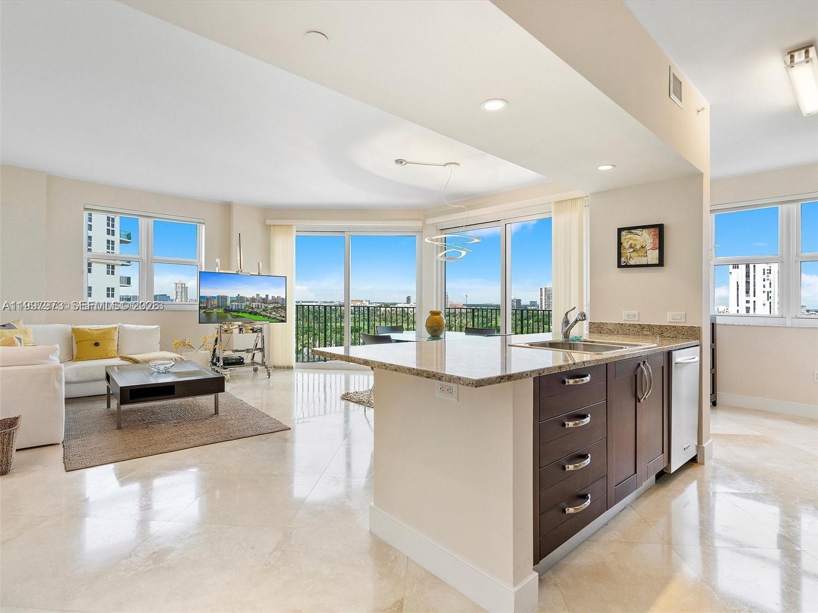 20000 E Country Club Dr #1102, Aventura FL 33180