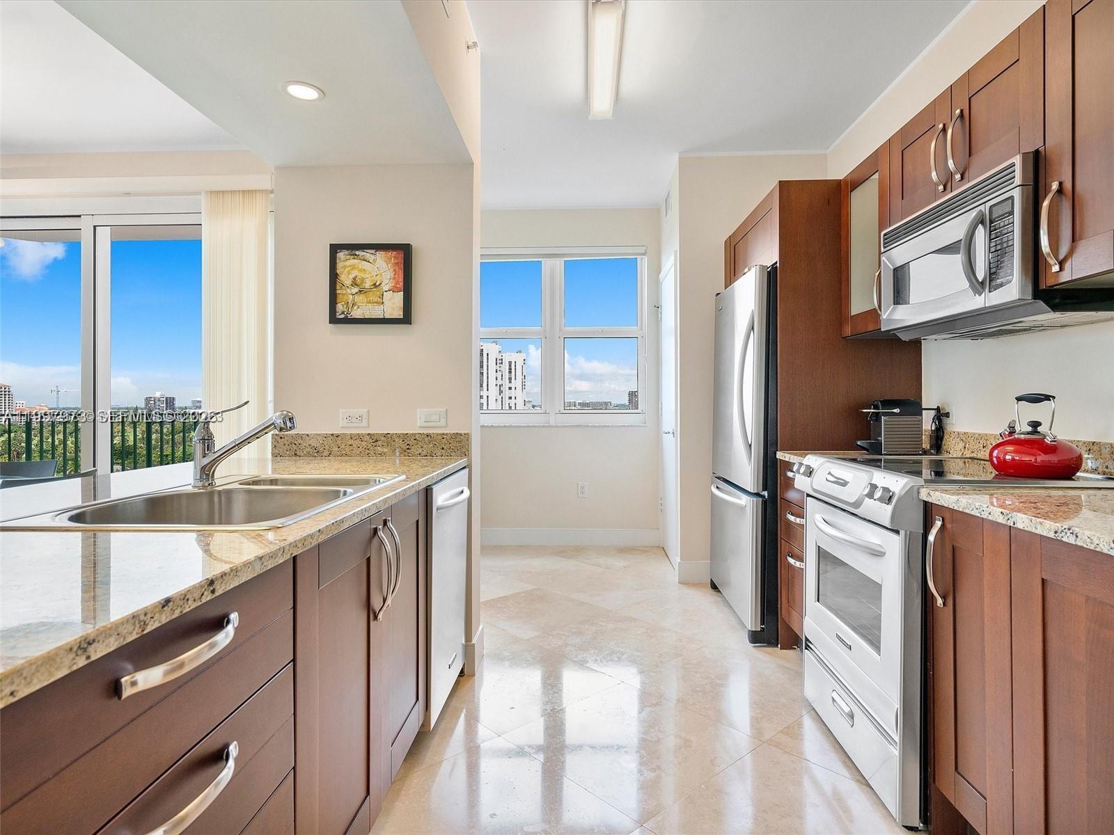 20000 E Country Club Dr #1102, Aventura FL 33180