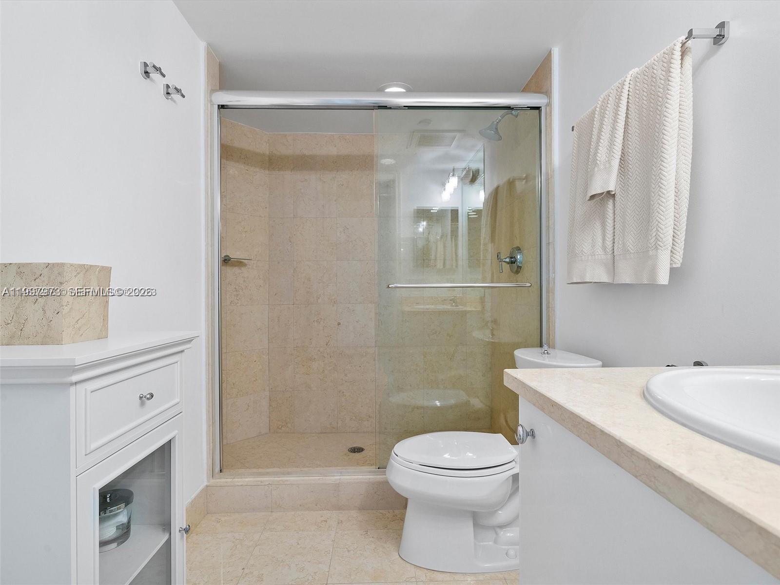 20000 E Country Club Dr #1102, Aventura FL 33180