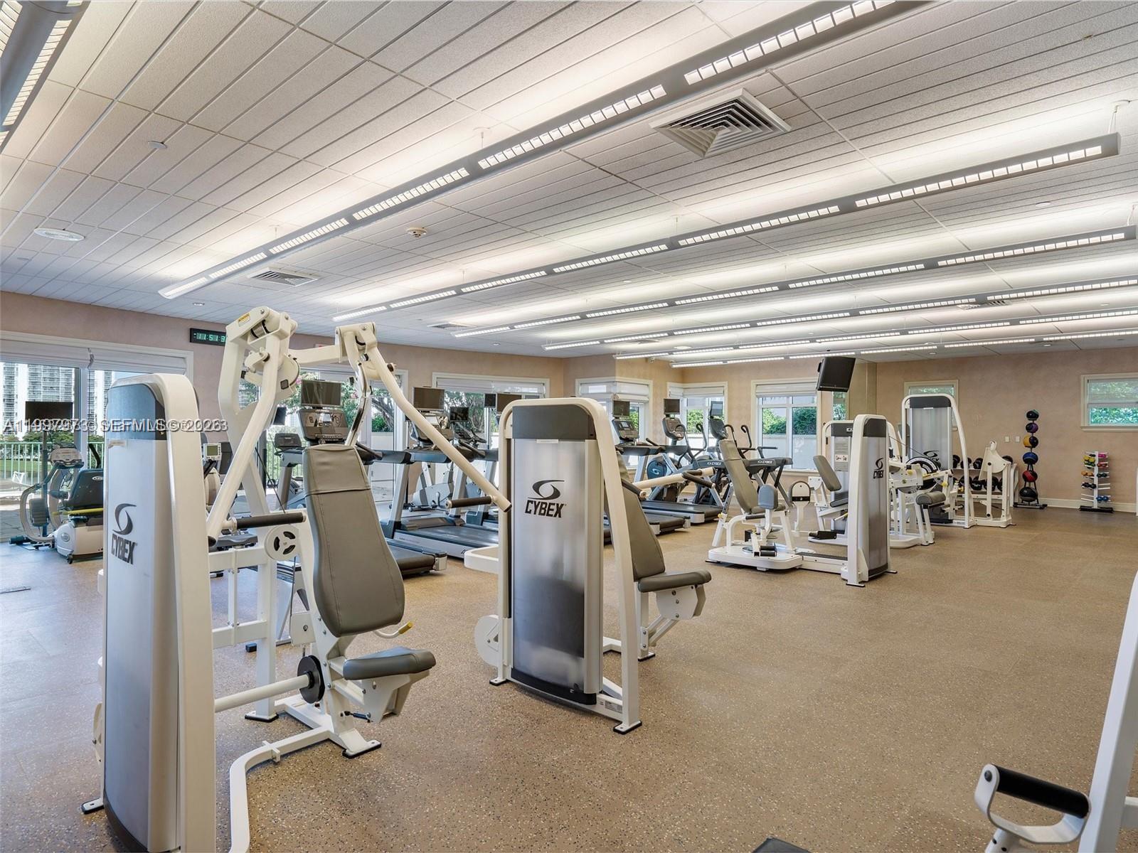 20000 E Country Club Dr #1102, Aventura FL 33180