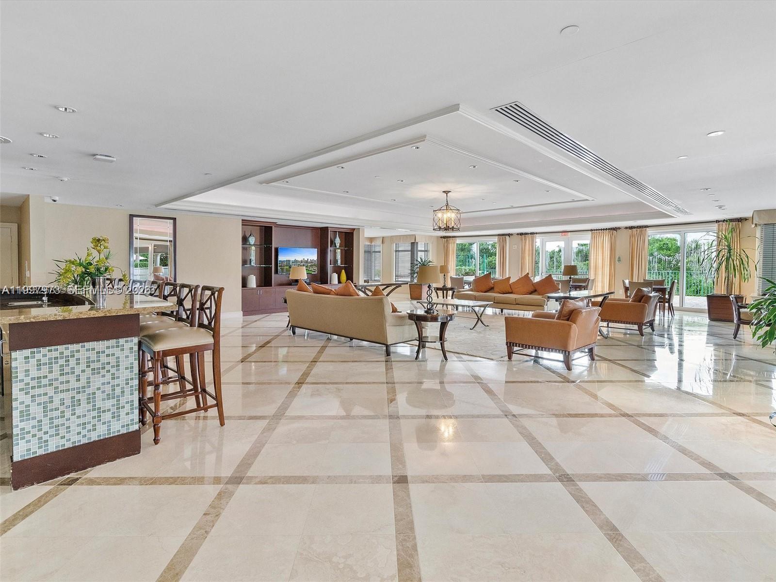 20000 E Country Club Dr #1102, Aventura FL 33180