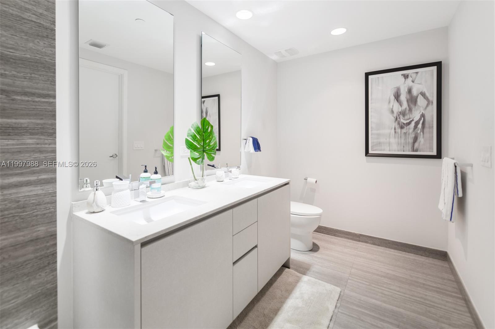 1010 Brickell Ave #4411, Miami FL 33131
