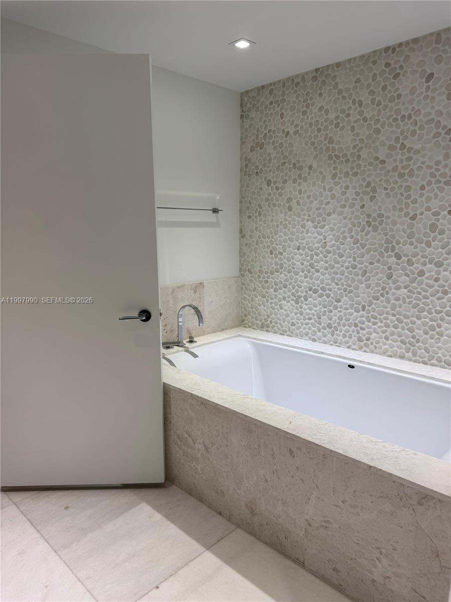17121 Collins Ave #4306, Sunny Isles Beach FL 33160