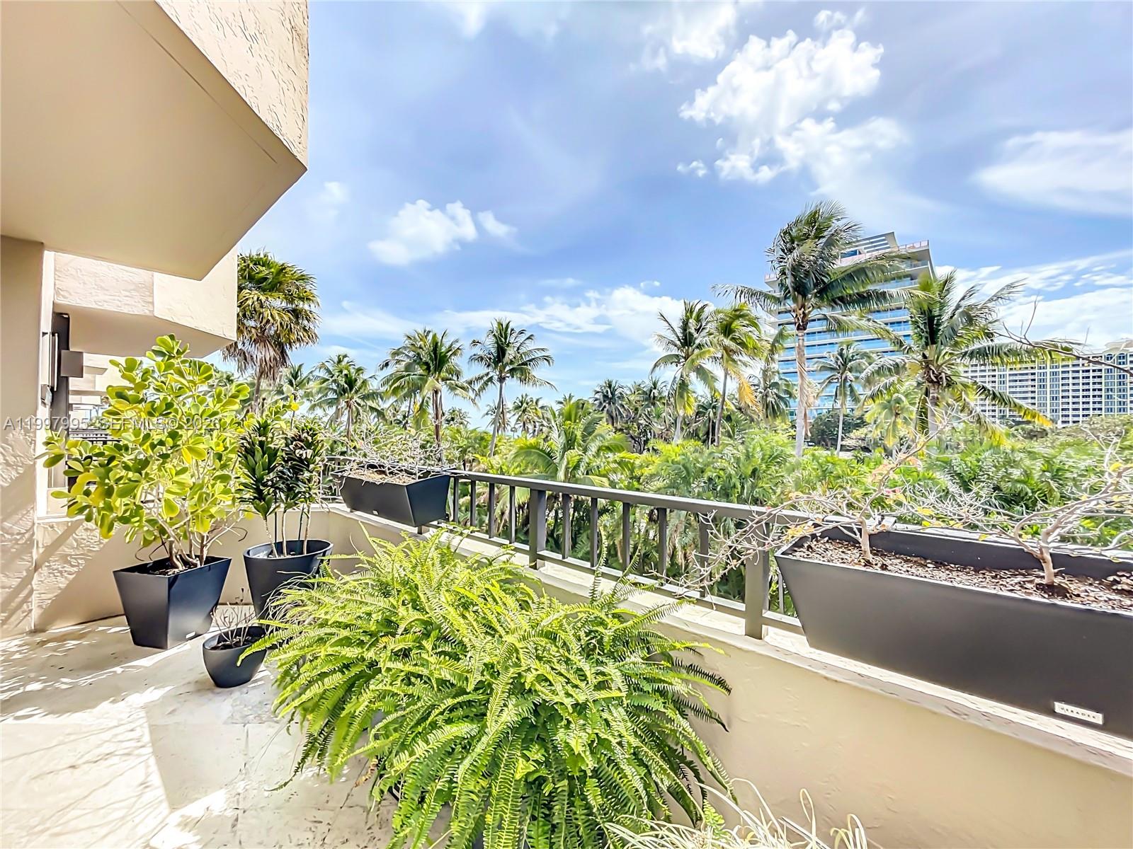 201 Crandon Blvd #163, Key Biscayne FL 33149