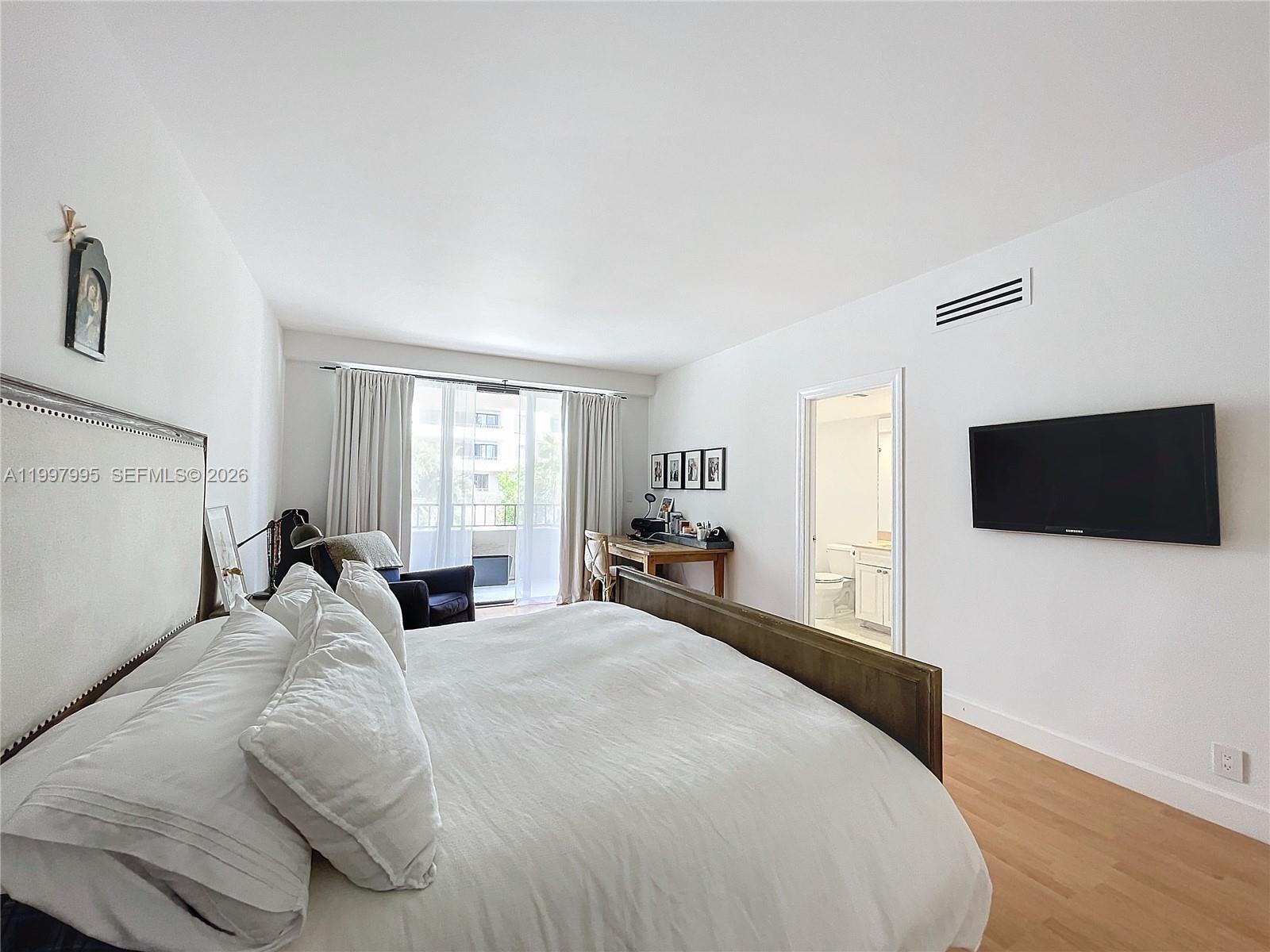 201 Crandon Blvd #163, Key Biscayne FL 33149