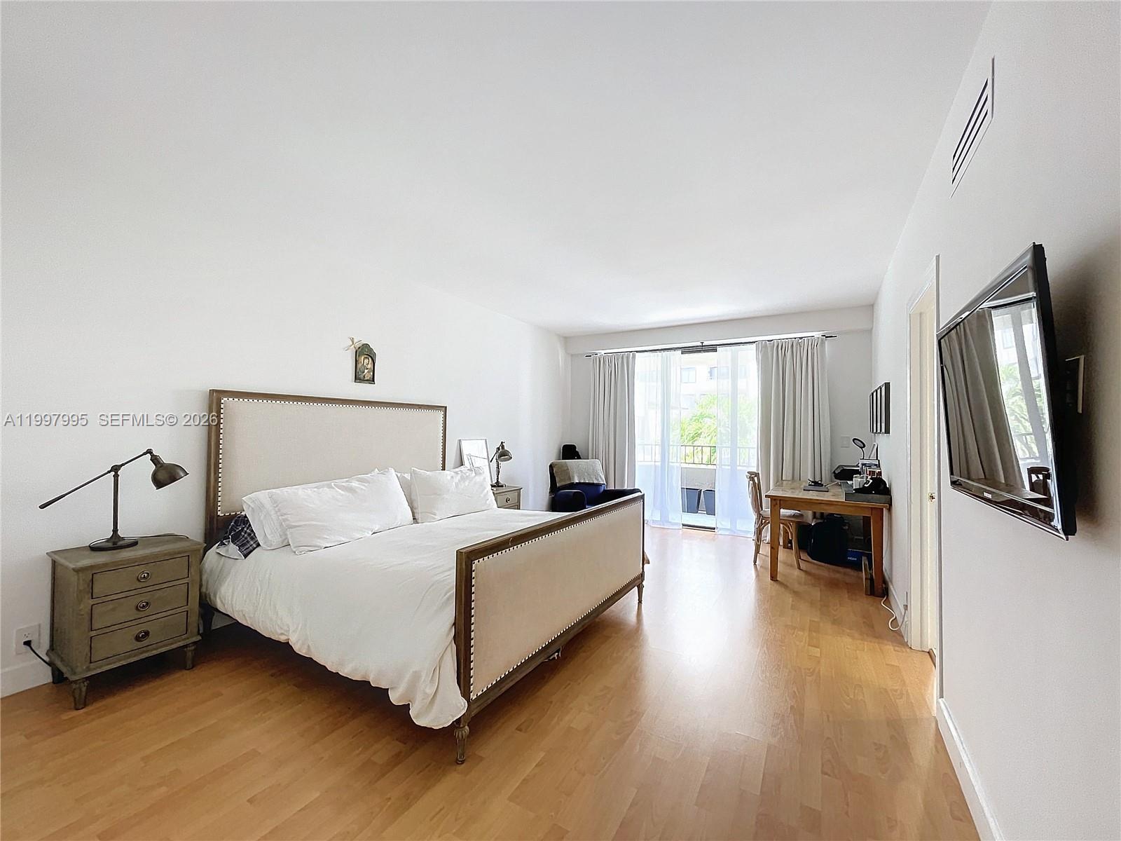 201 Crandon Blvd #163, Key Biscayne FL 33149