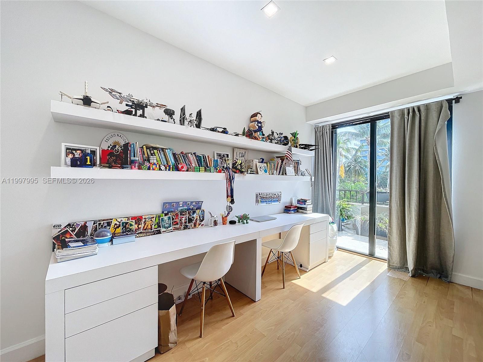 201 Crandon Blvd #163, Key Biscayne FL 33149