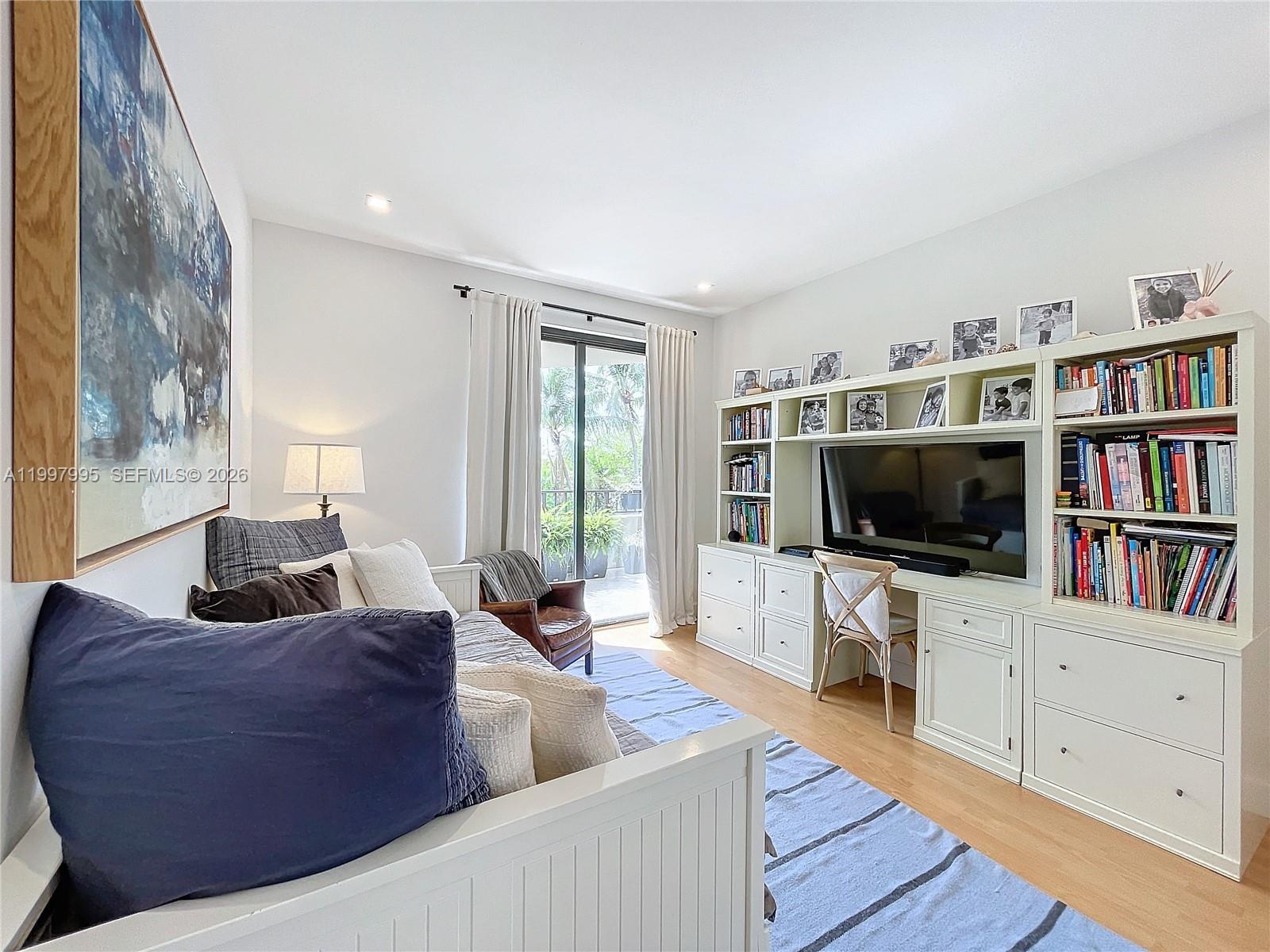 201 Crandon Blvd #163, Key Biscayne FL 33149