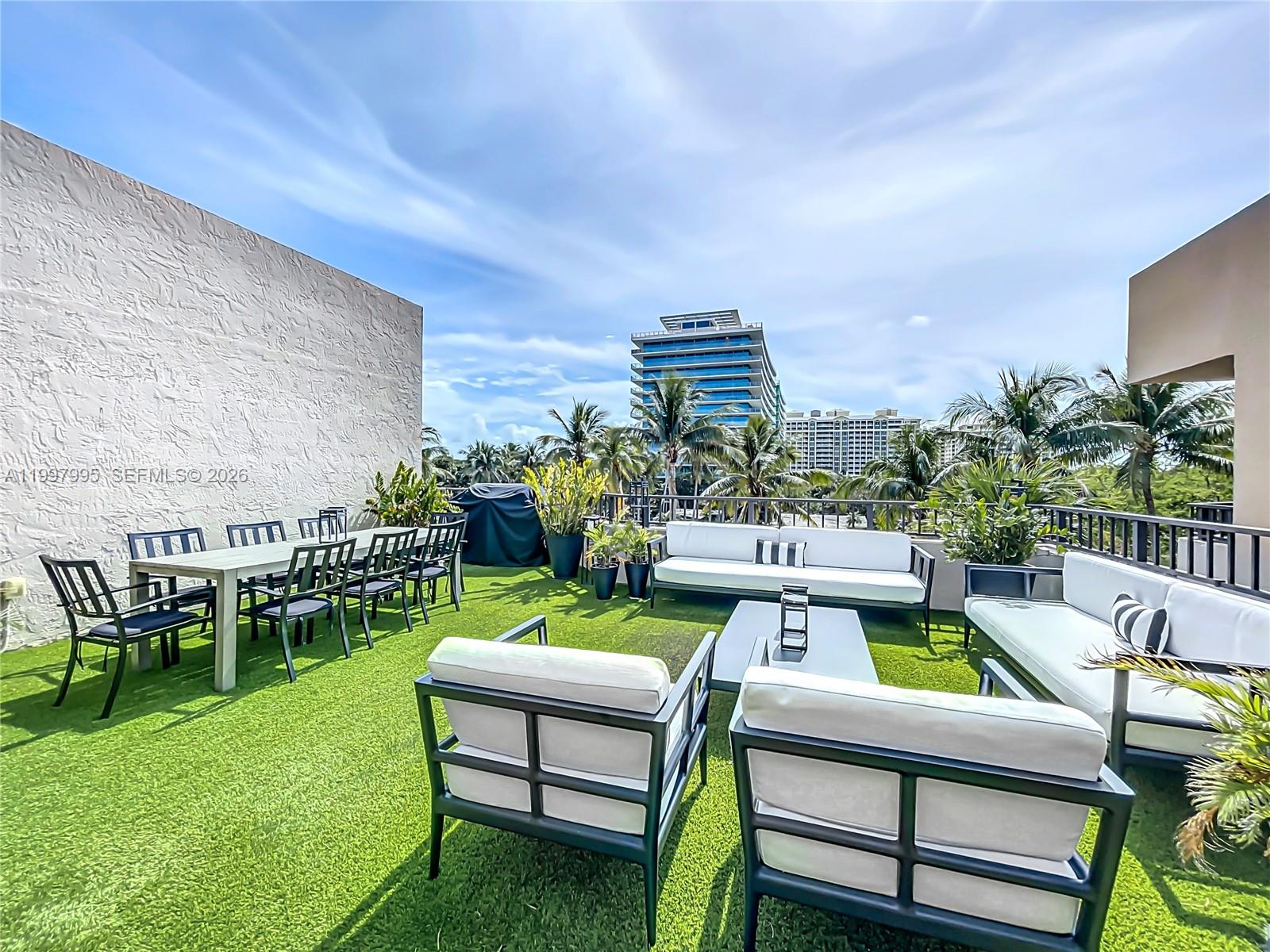 201 Crandon Blvd #163, Key Biscayne FL 33149
