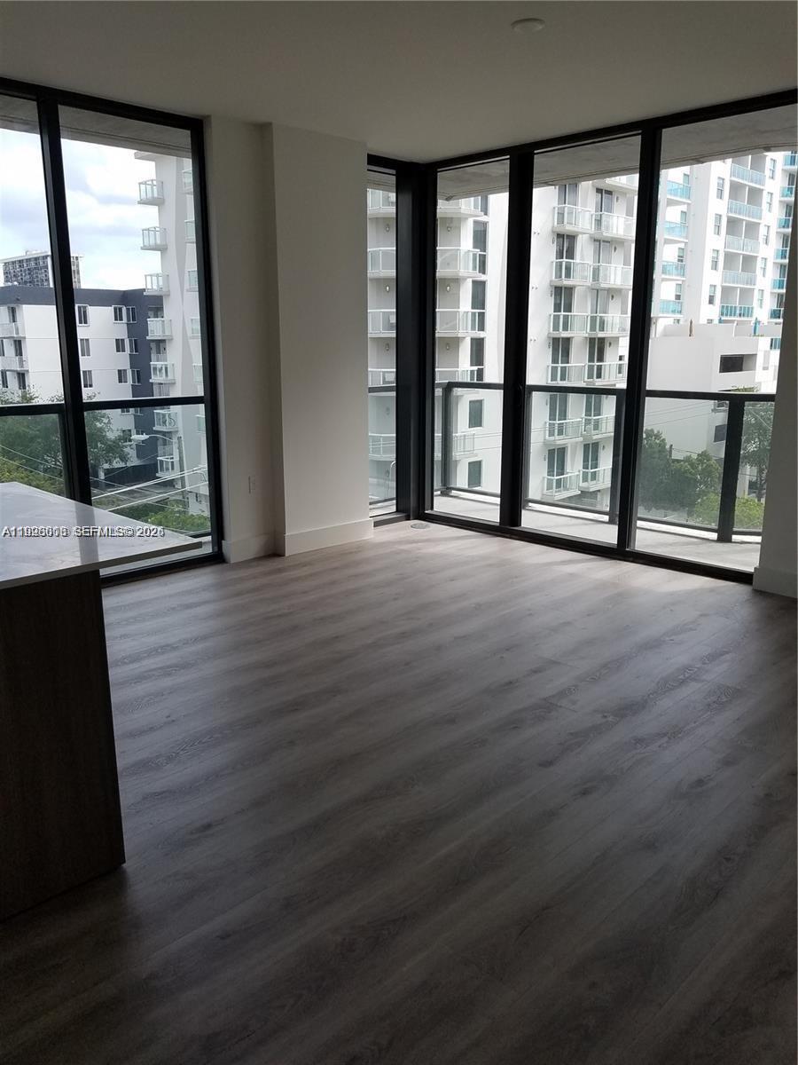 201 SW 17th Rd #606, Miami FL 33129