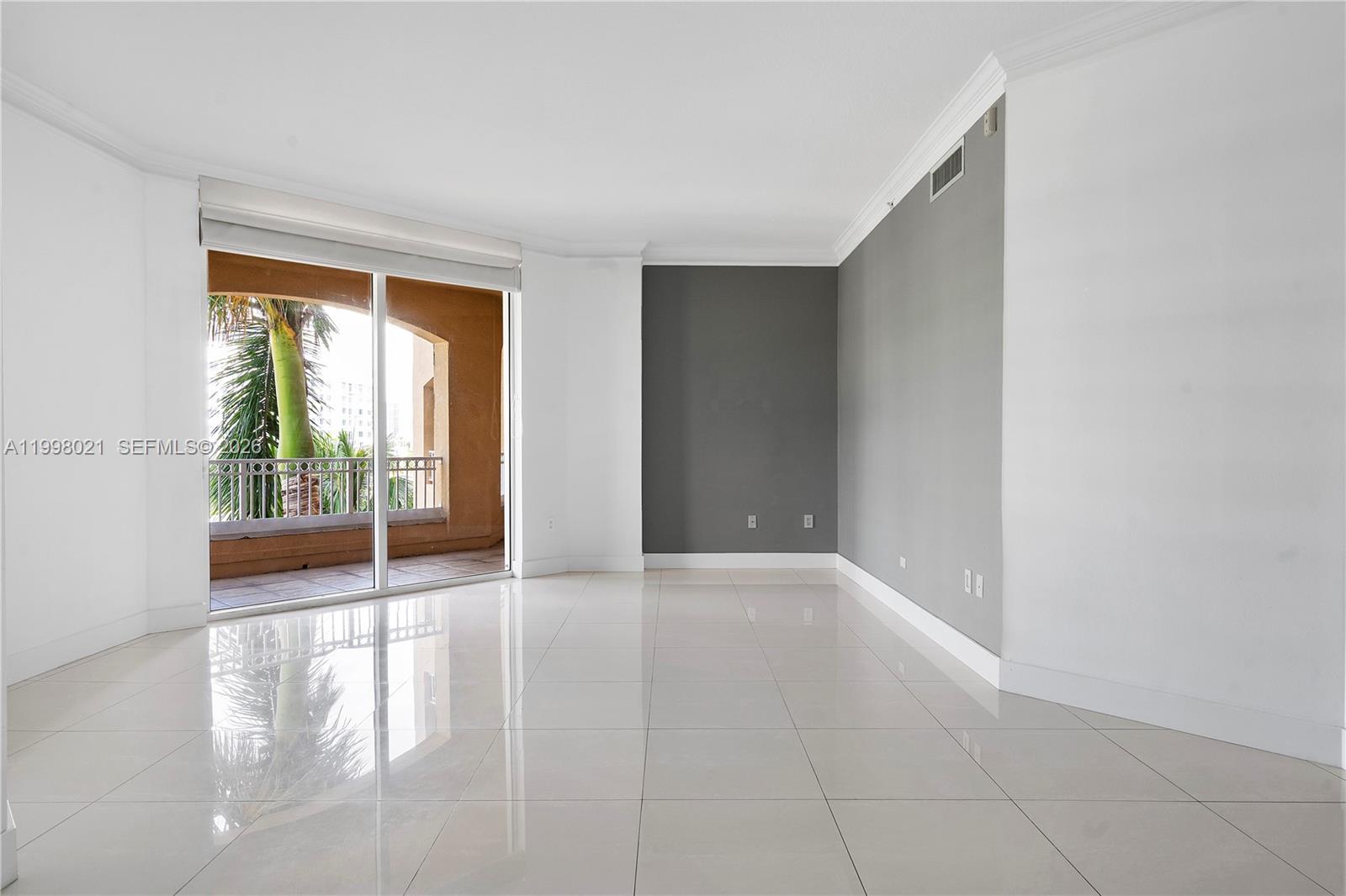 3001 NE 185th St #411, Aventura FL 33180