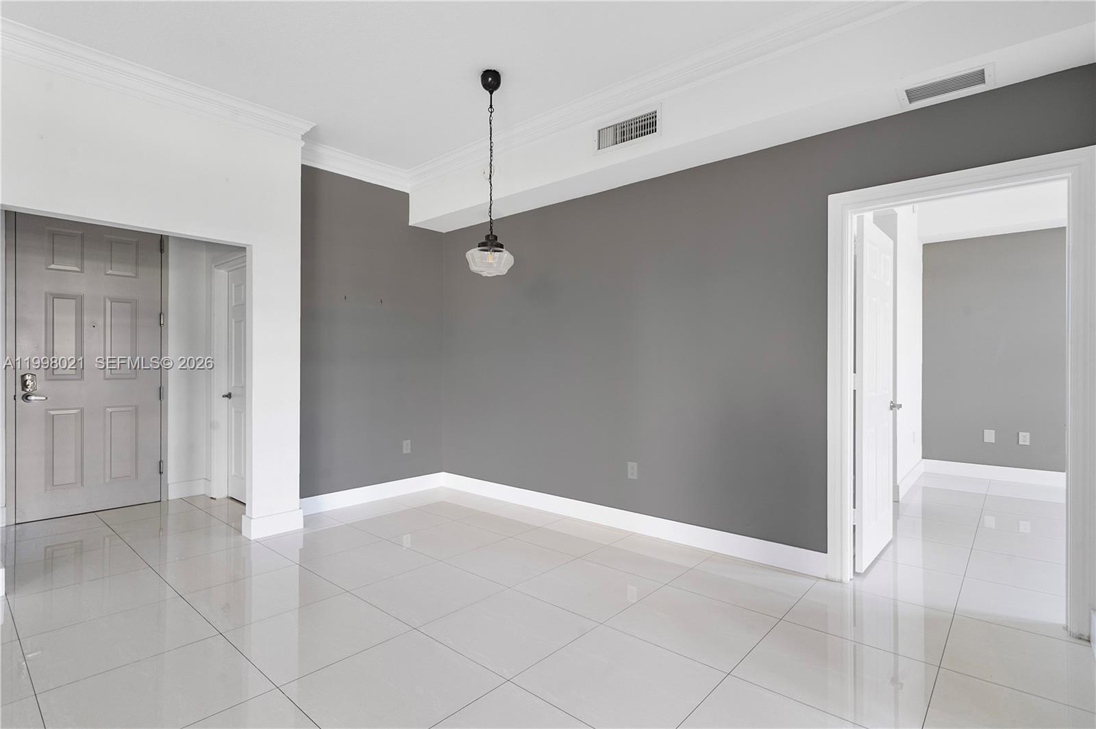 3001 NE 185th St #411, Aventura FL 33180
