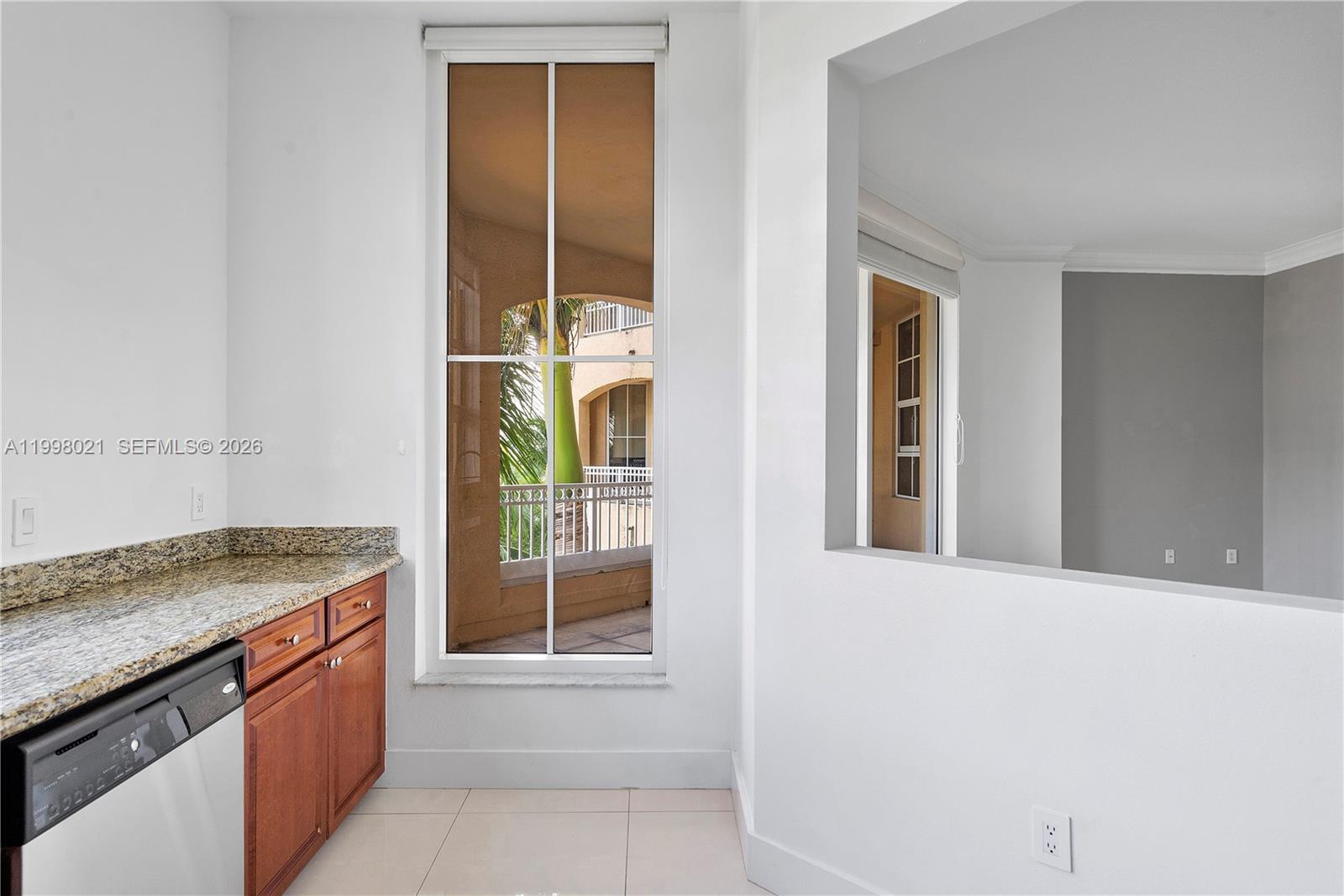 3001 NE 185th St #411, Aventura FL 33180