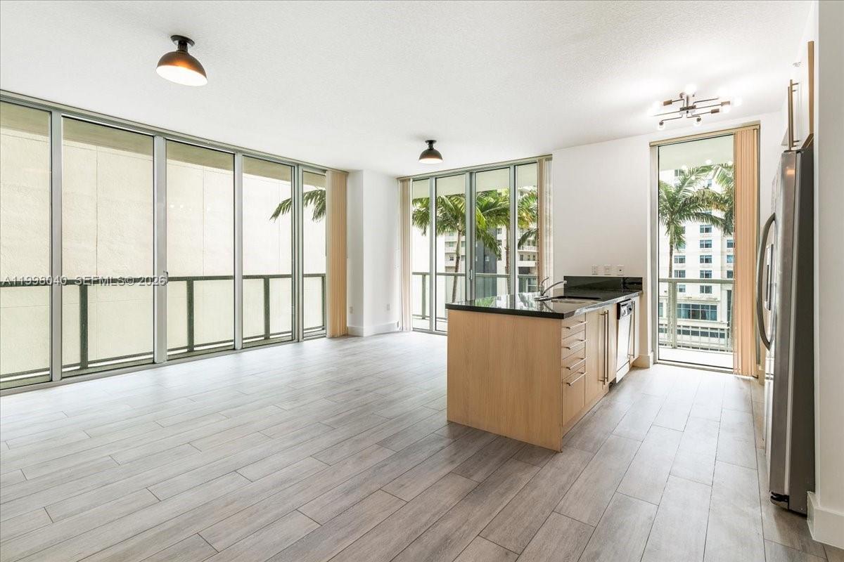 1111 SW 1st Ave #1019-N, Miami FL 33130