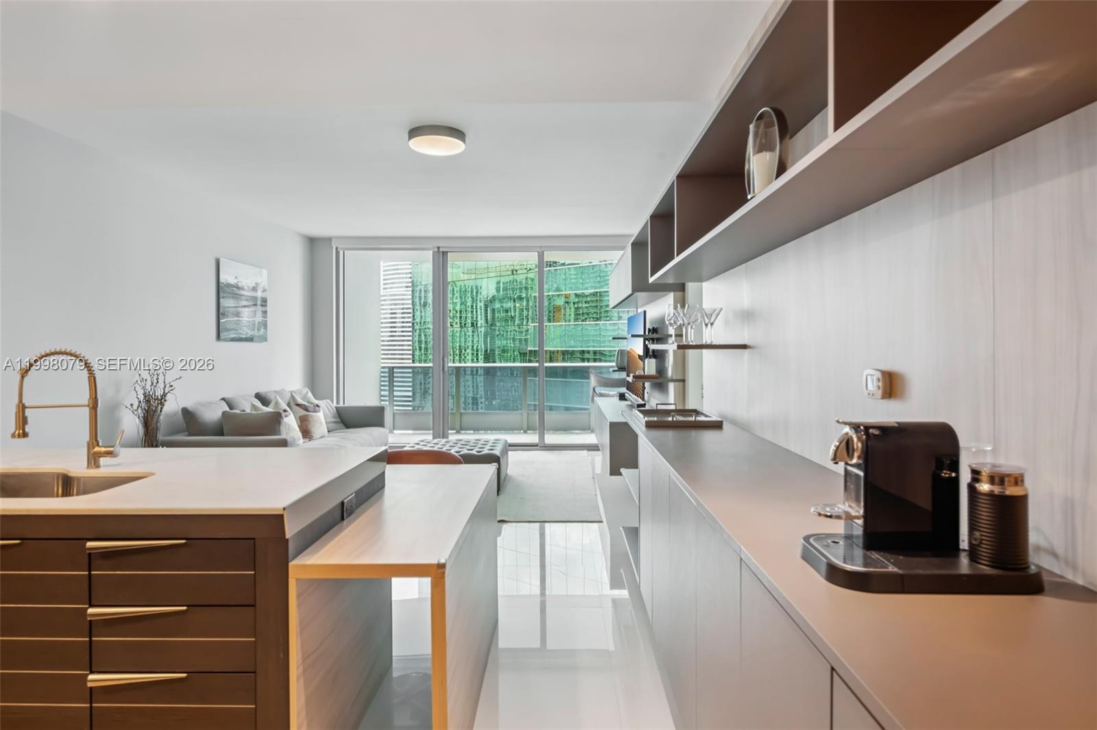 200 Biscayne Boulevard Way #3113, Miami FL 33131