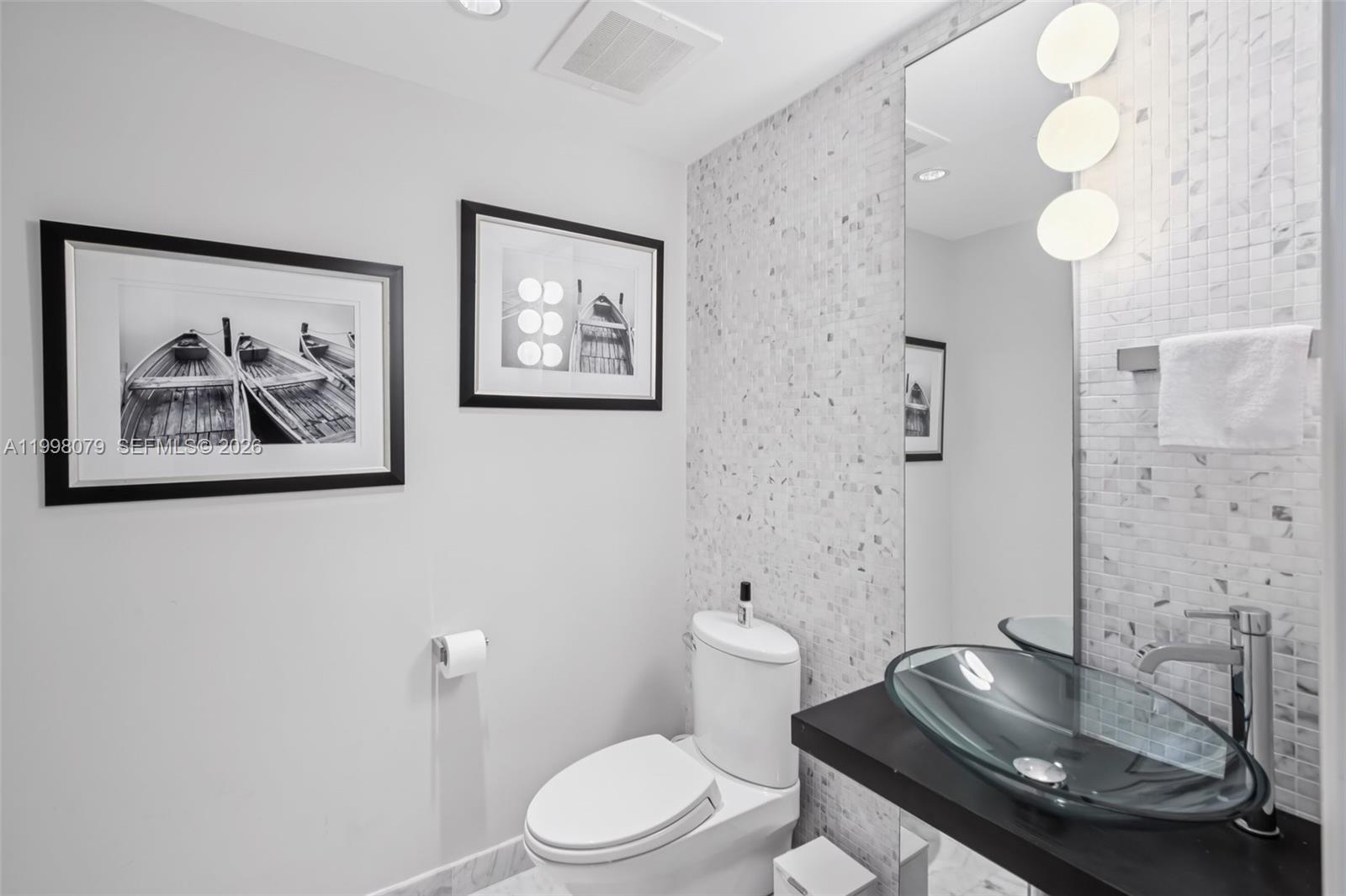 200 Biscayne Boulevard Way #3113, Miami FL 33131