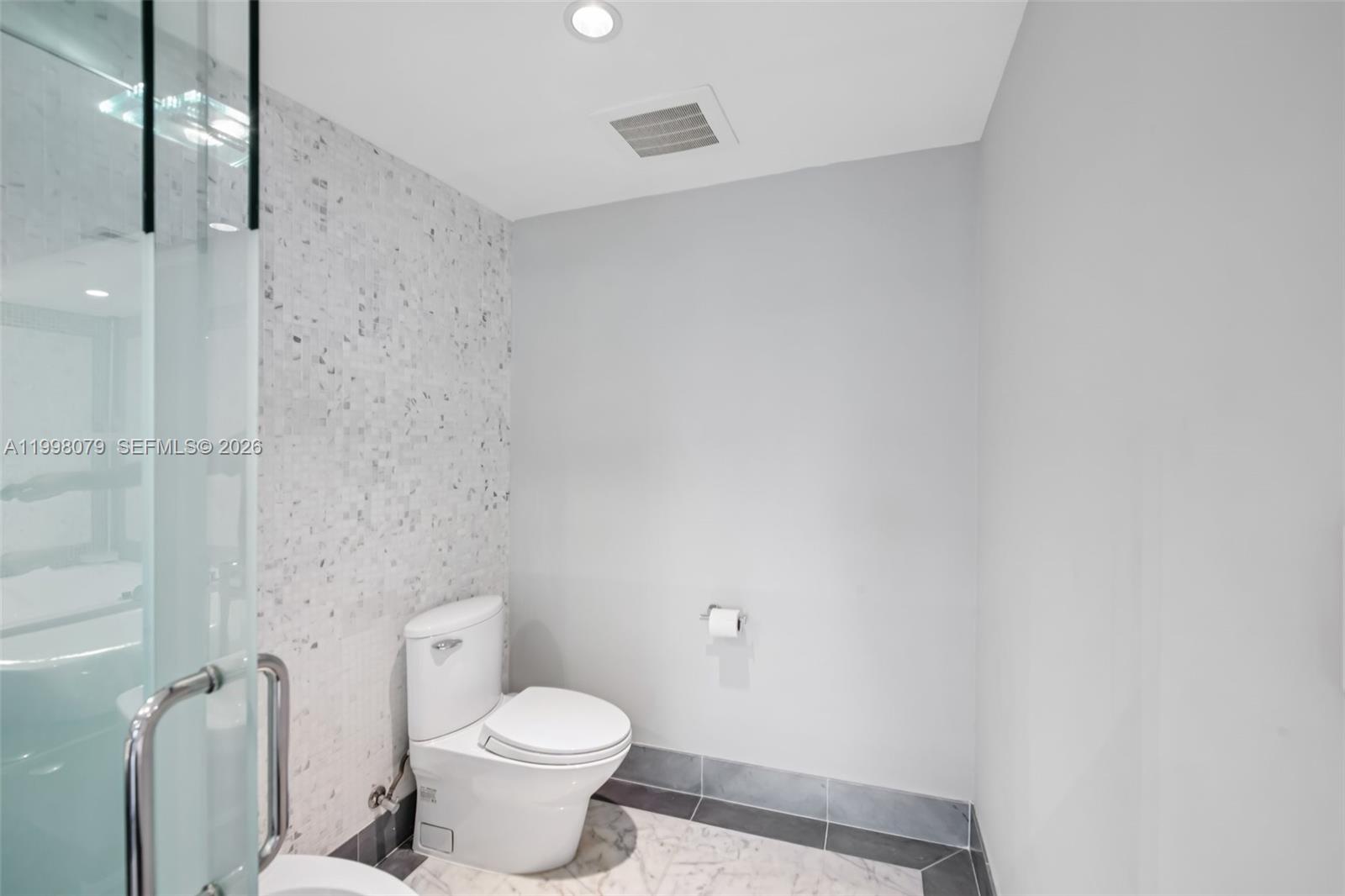 200 Biscayne Boulevard Way #3113, Miami FL 33131