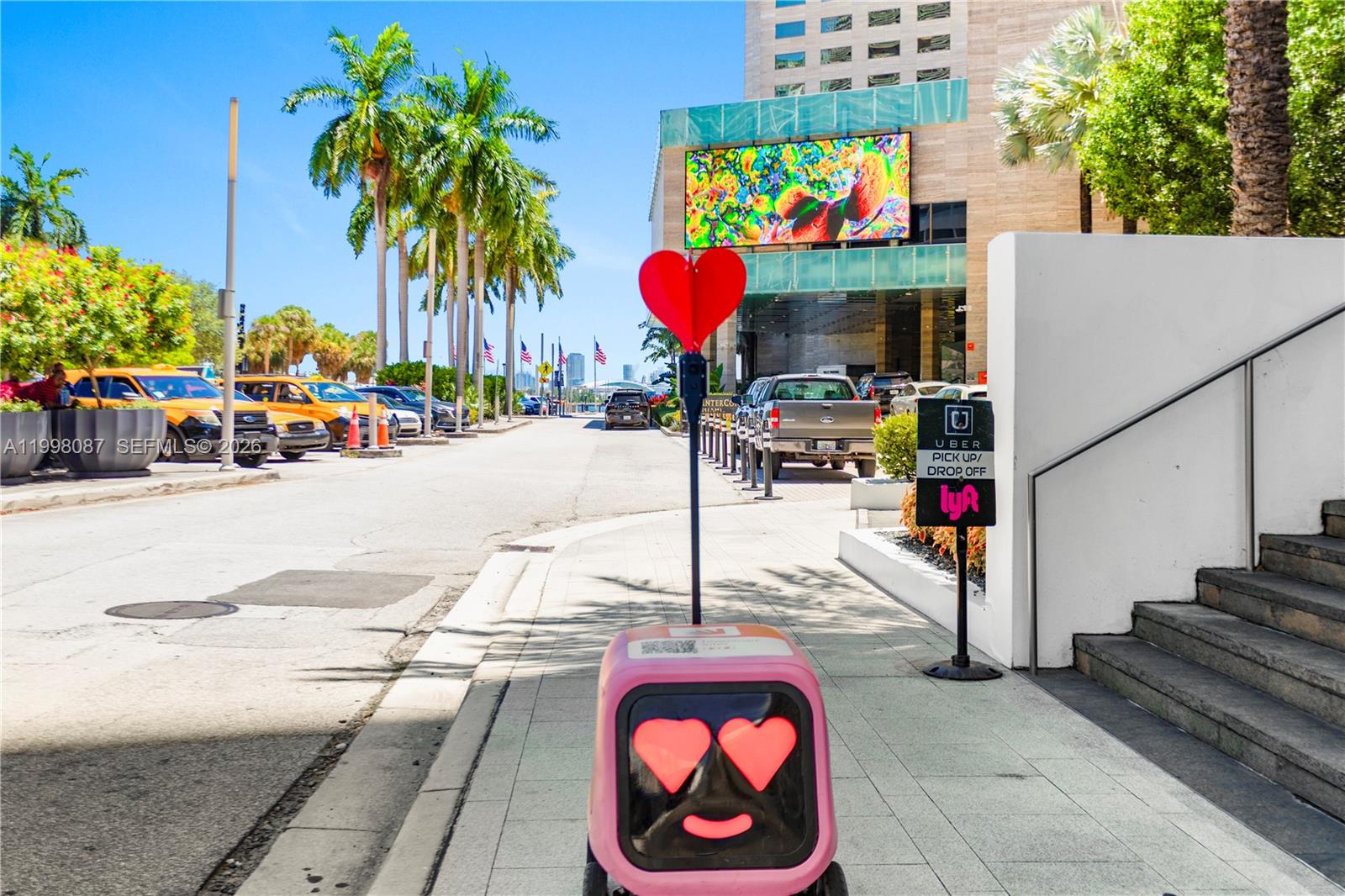 300 S Biscayne Blvd #T-2414, Miami FL 33131