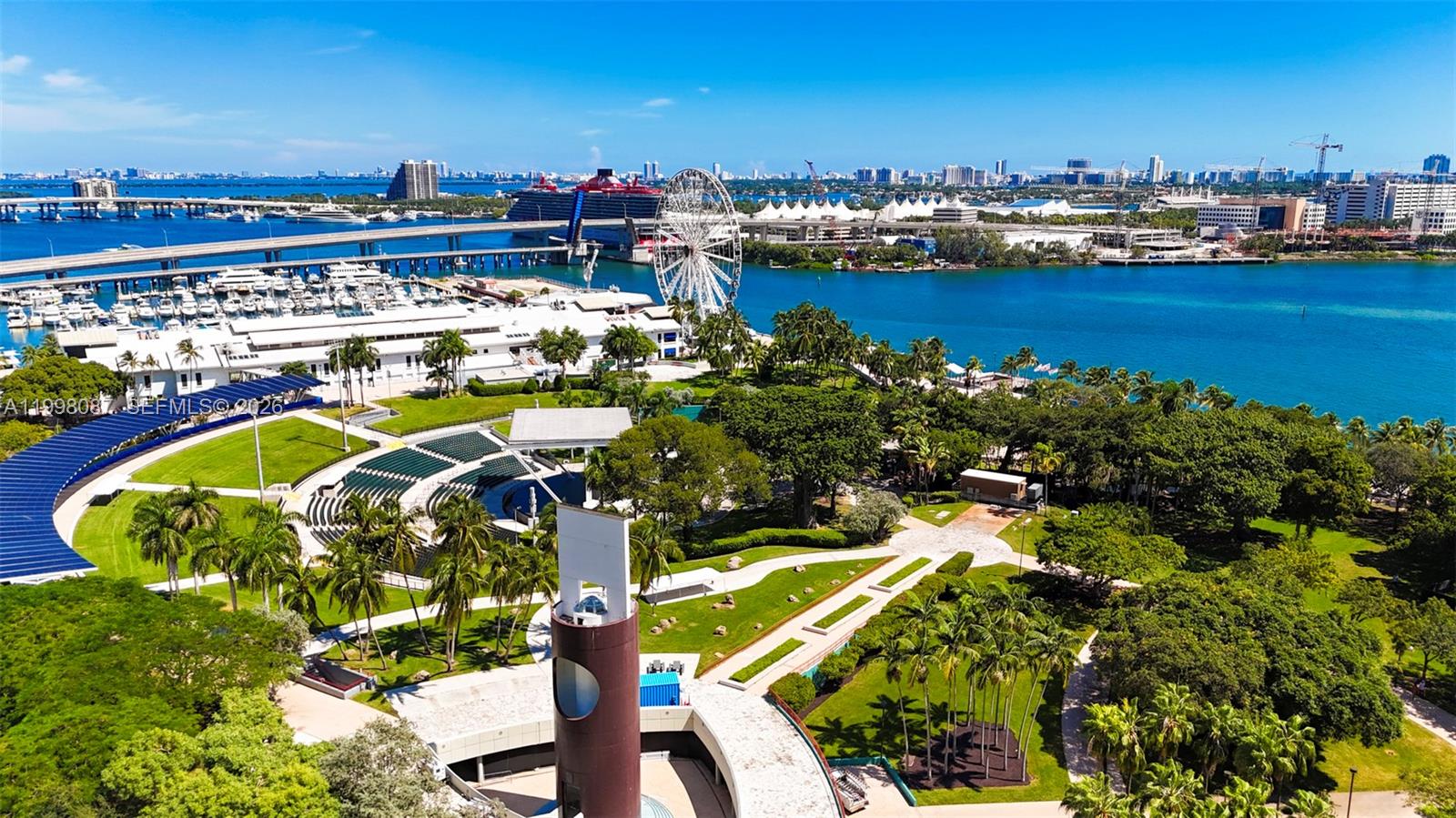 300 S Biscayne Blvd #T-2414, Miami FL 33131