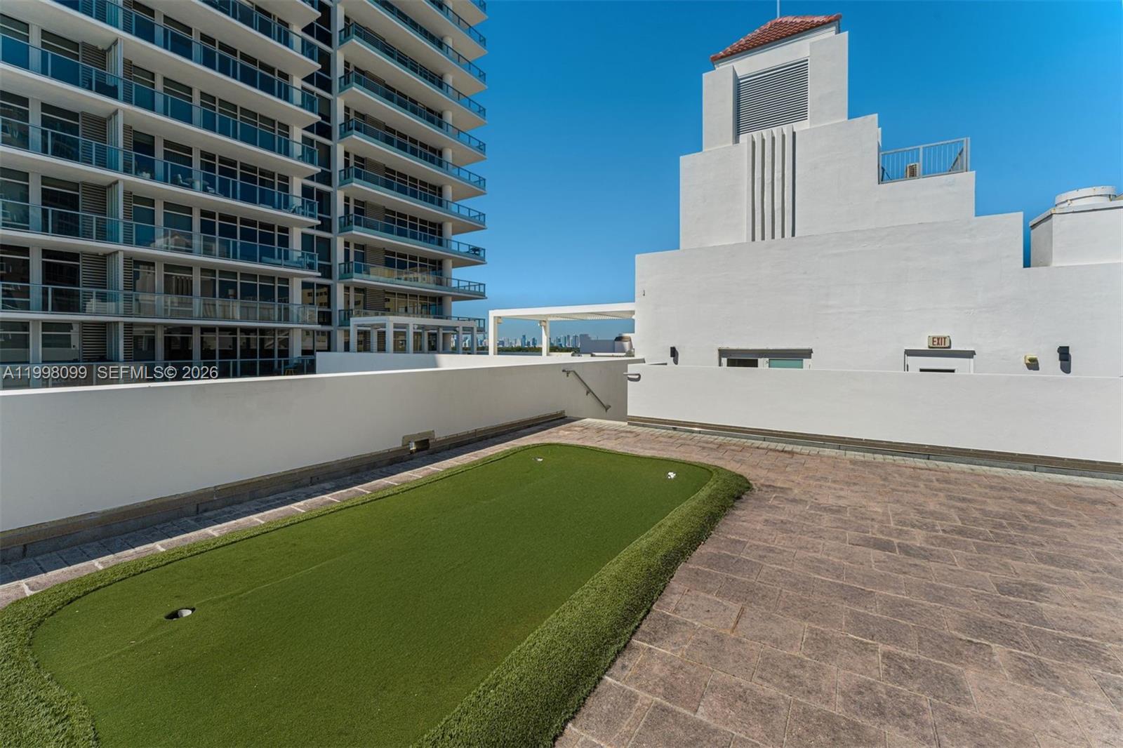 3739 Collins Avenue #N-604, Miami Beach FL 33140