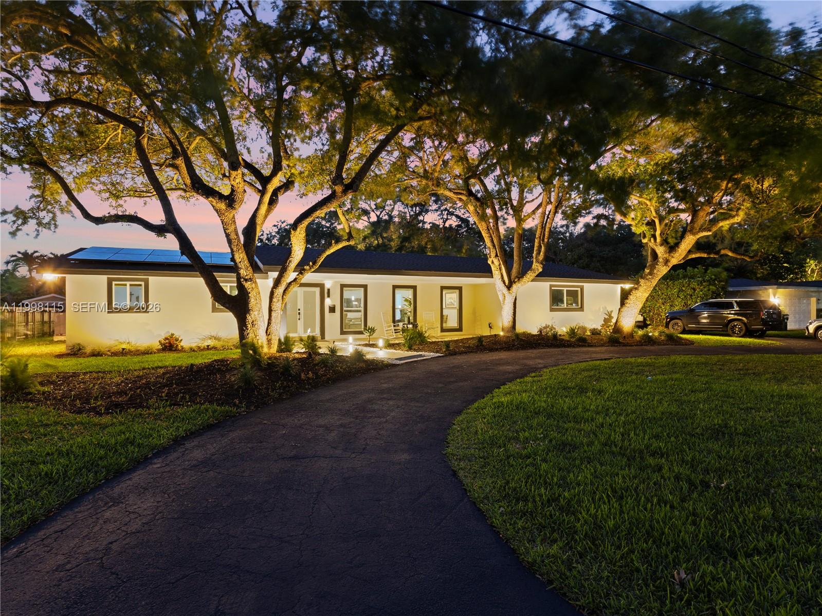 16400 SW 80th Ave, Palmetto Bay FL 33157
