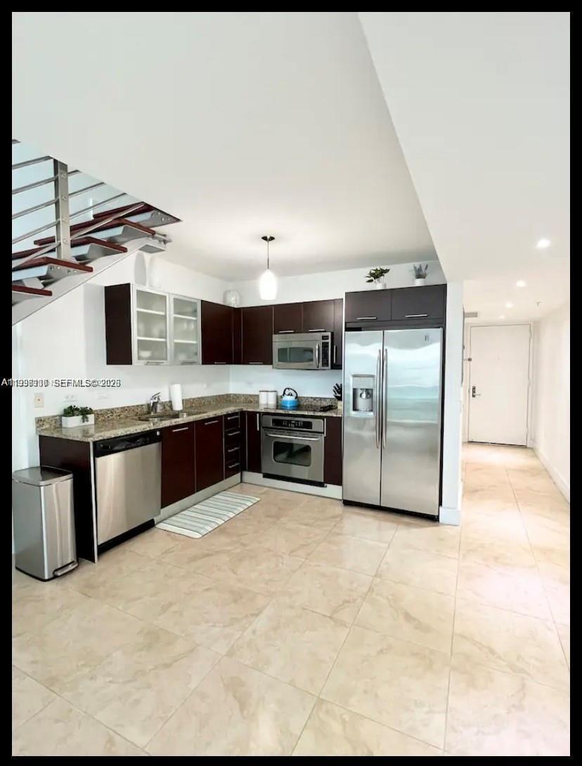 41 SE 5th St #414, Miami FL 33131