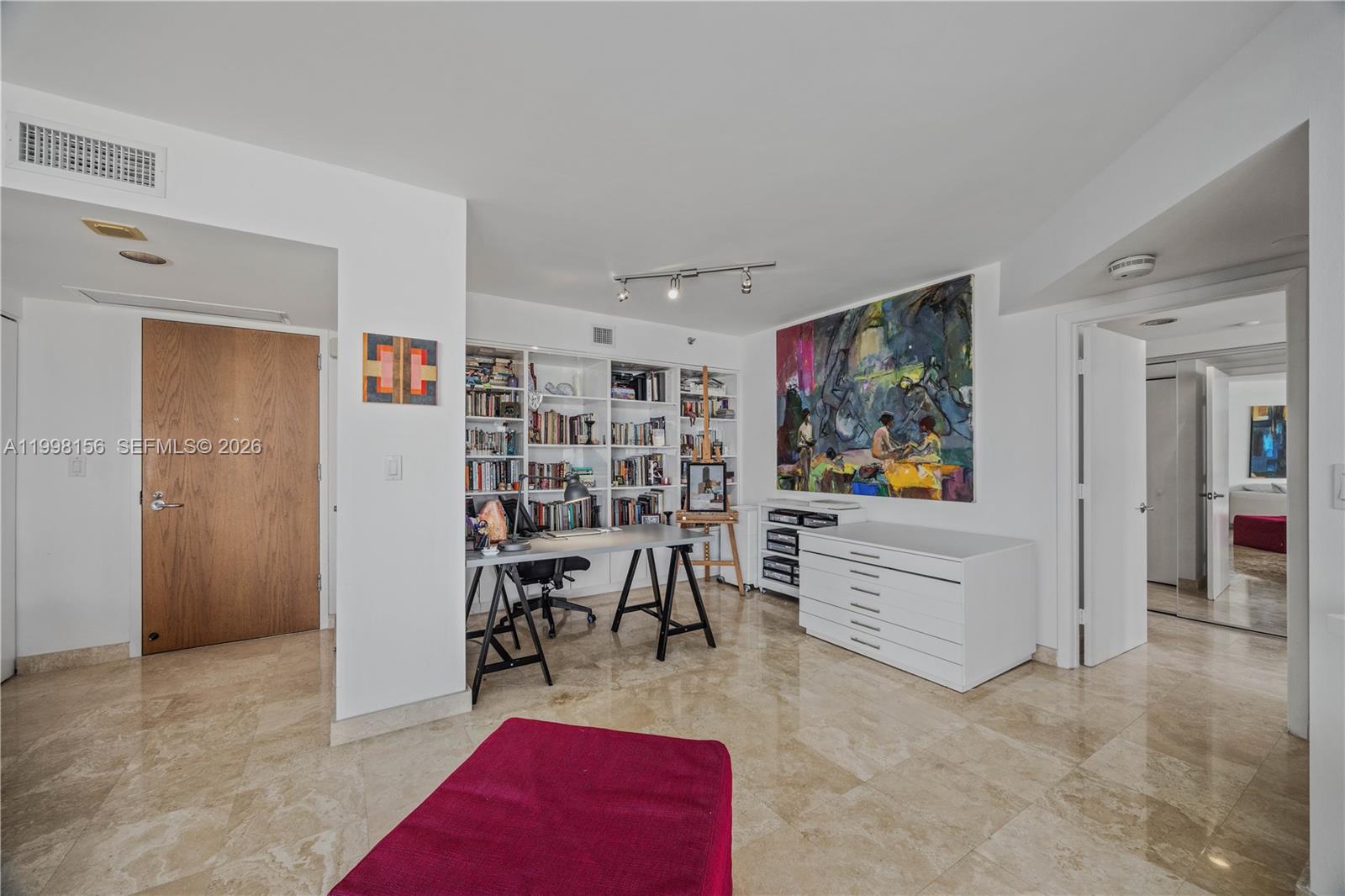 1000 W Island Blvd #1910, Aventura FL 33160
