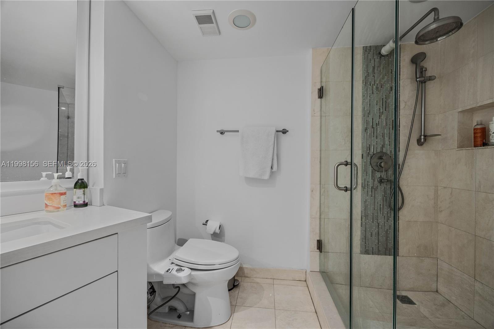 1000 W Island Blvd #1910, Aventura FL 33160