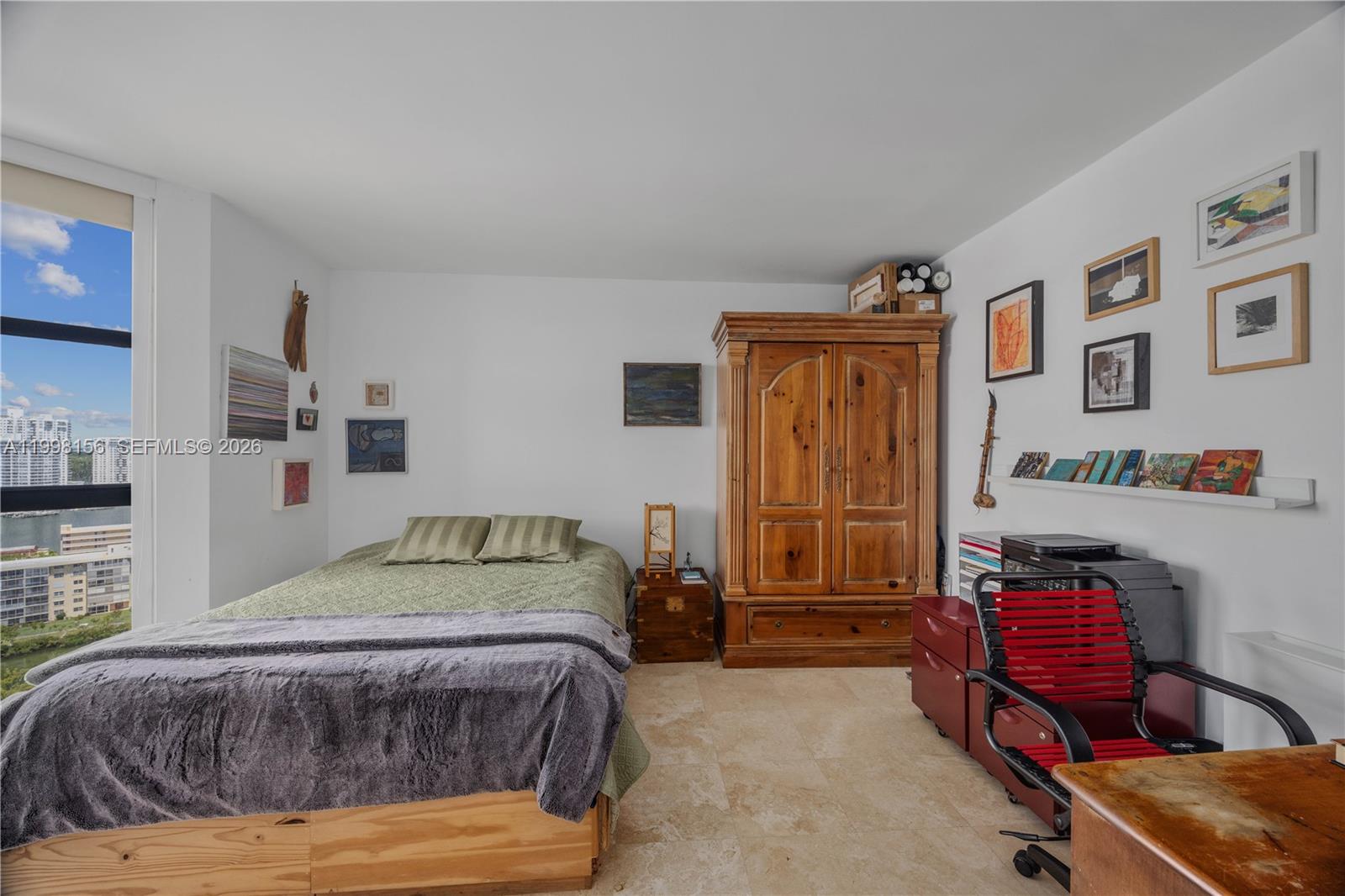 1000 W Island Blvd #1910, Aventura FL 33160