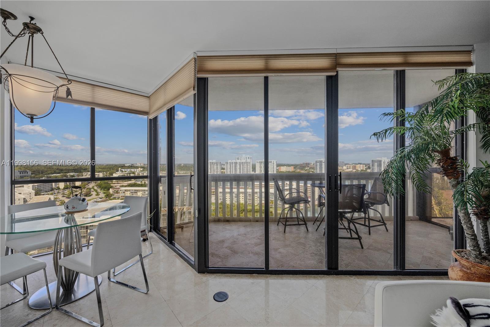 1000 W Island Blvd #1910, Aventura FL 33160