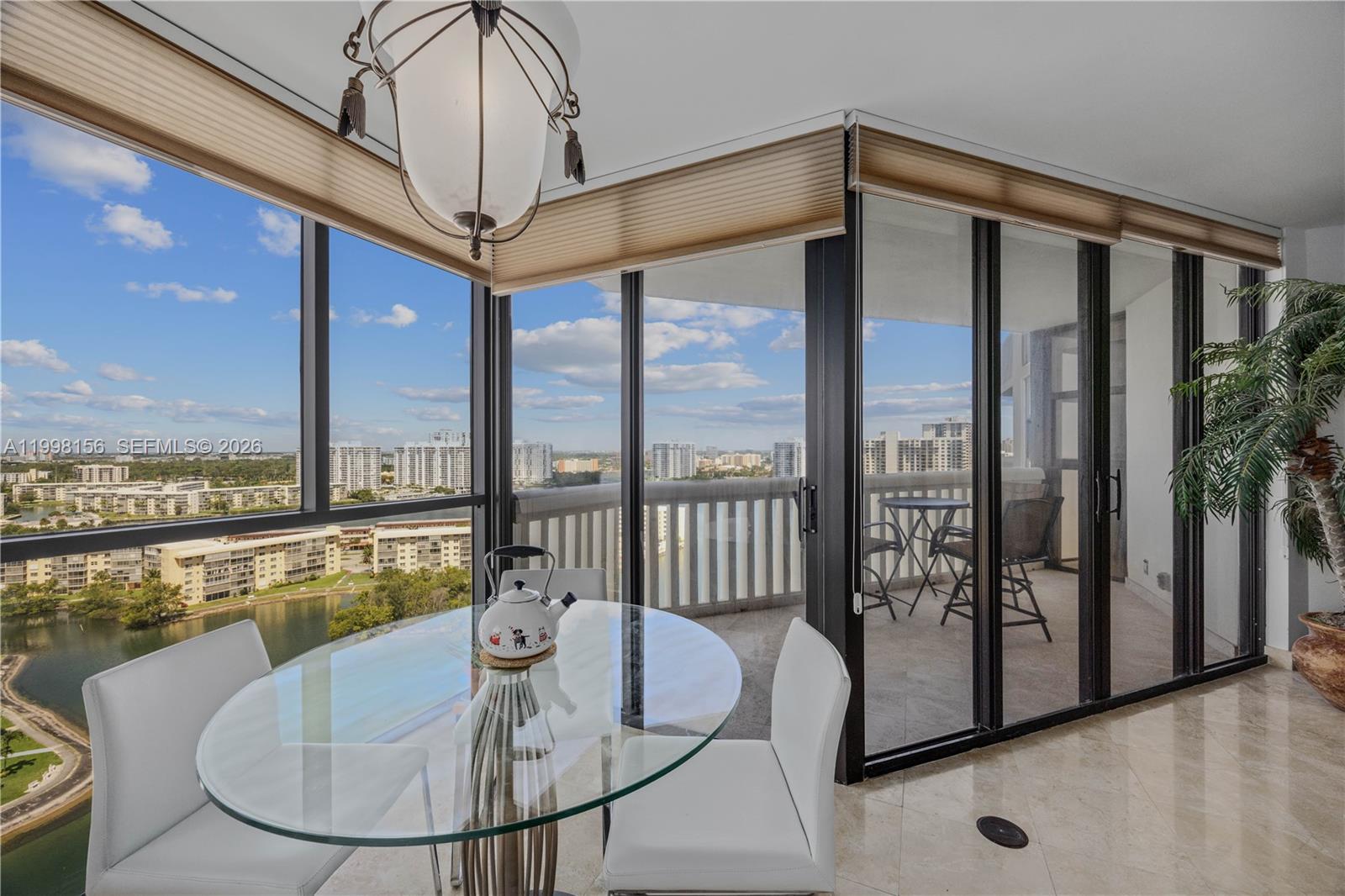 1000 W Island Blvd #1910, Aventura FL 33160