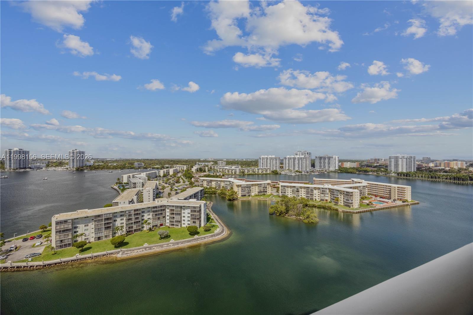 1000 W Island Blvd #1910, Aventura FL 33160