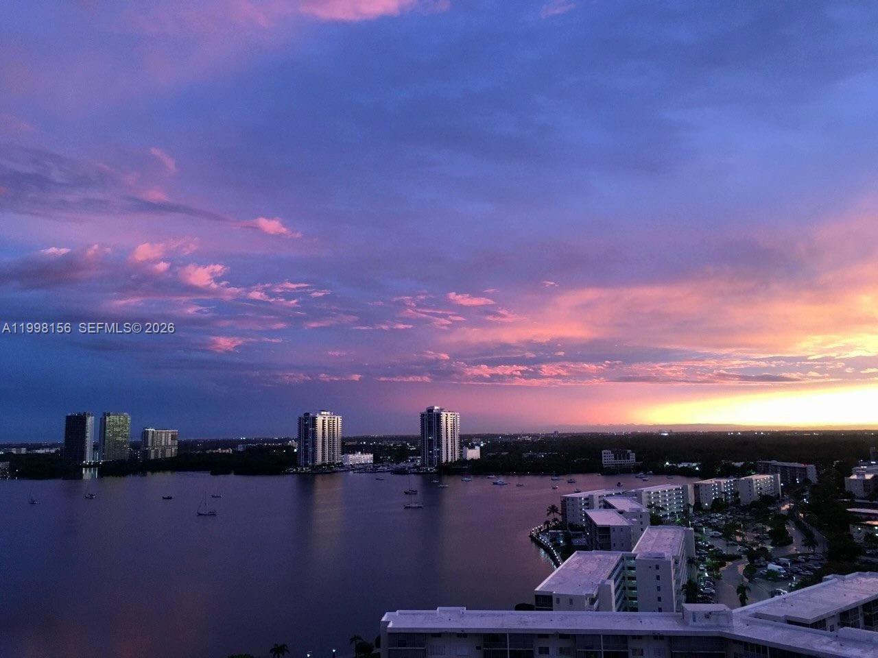 1000 W Island Blvd #1910, Aventura FL 33160