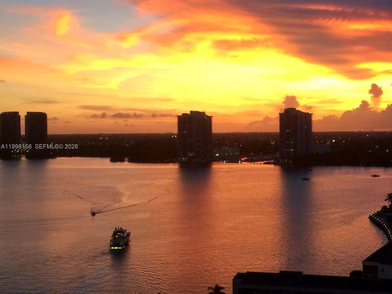 1000 W Island Blvd #1910, Aventura FL 33160