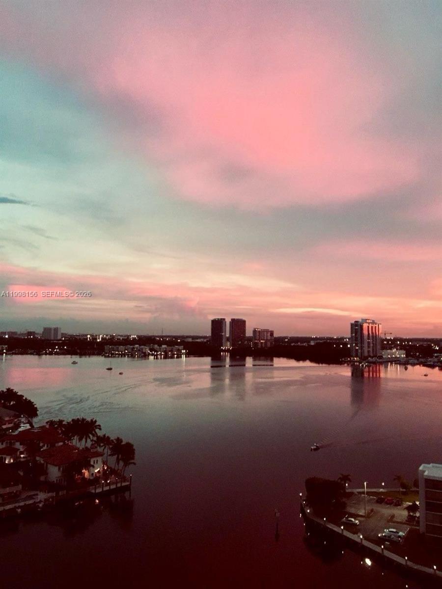 1000 W Island Blvd #1910, Aventura FL 33160