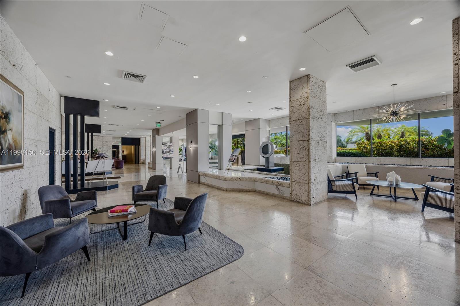 1000 W Island Blvd #1910, Aventura FL 33160