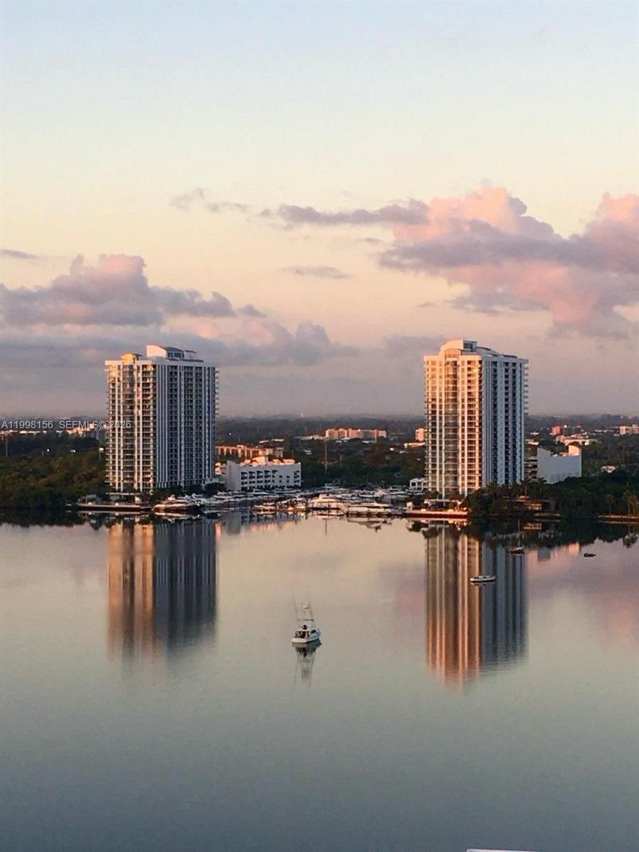 1000 W Island Blvd #1910, Aventura FL 33160