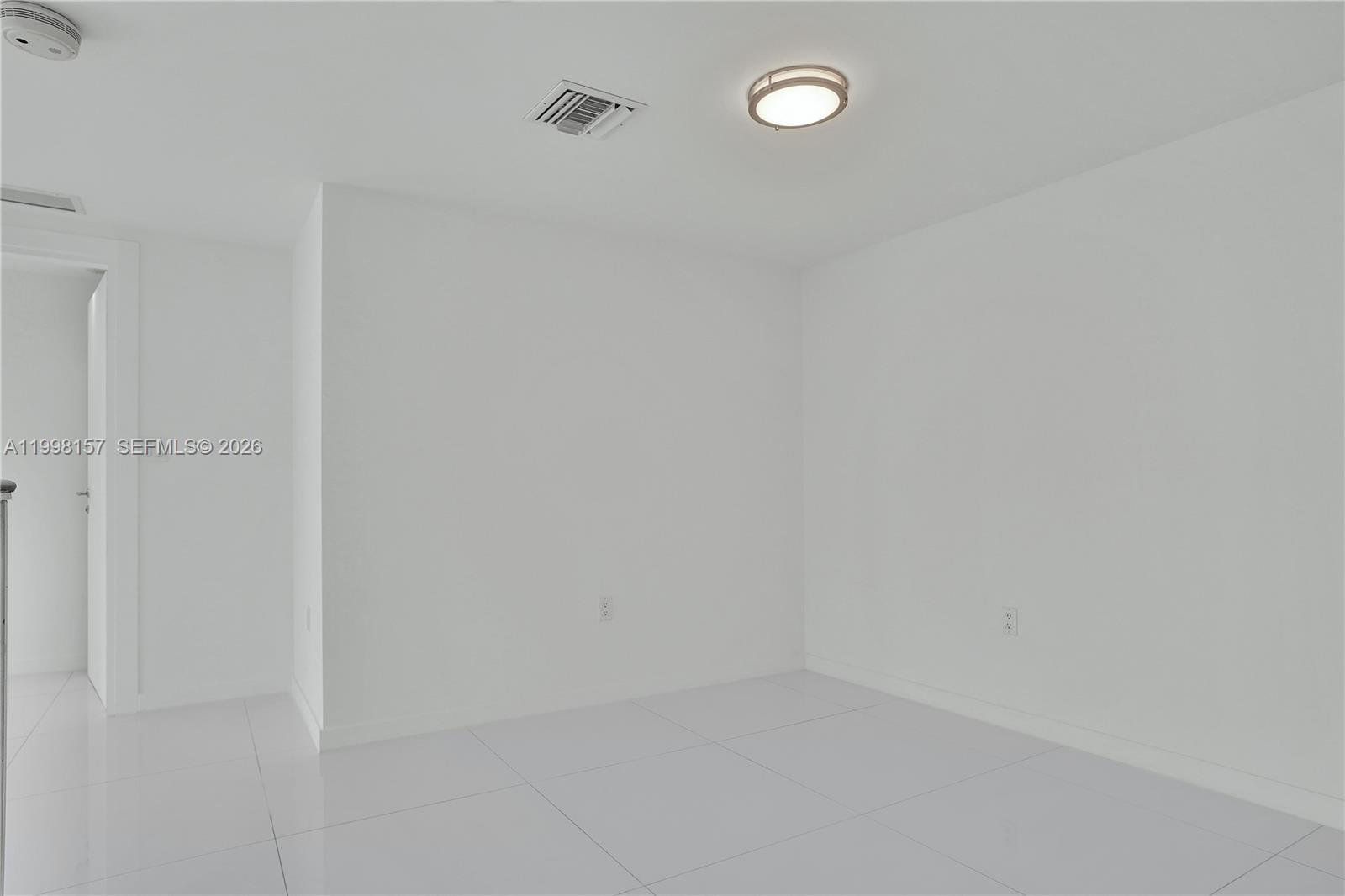 200 Biscayne Boulevard Way #503, Miami FL 33131