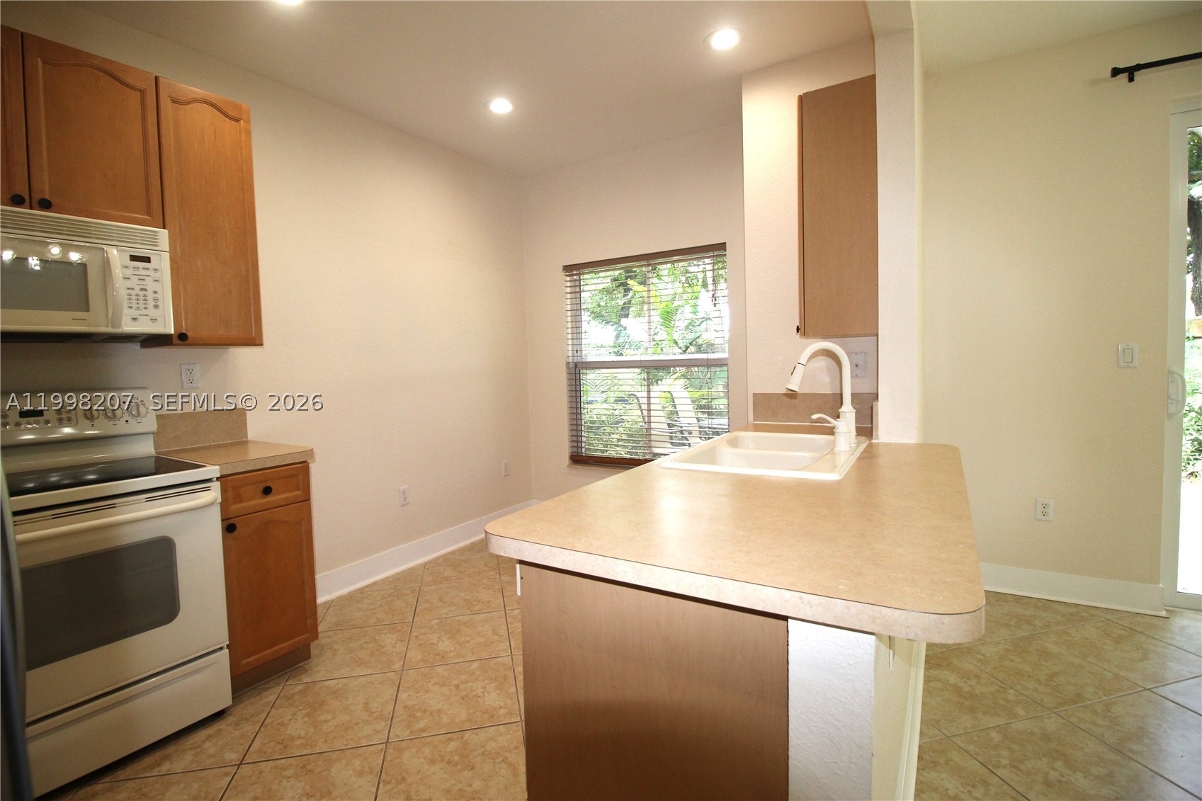 3377 Merrick Ln #707, Margate FL 33063